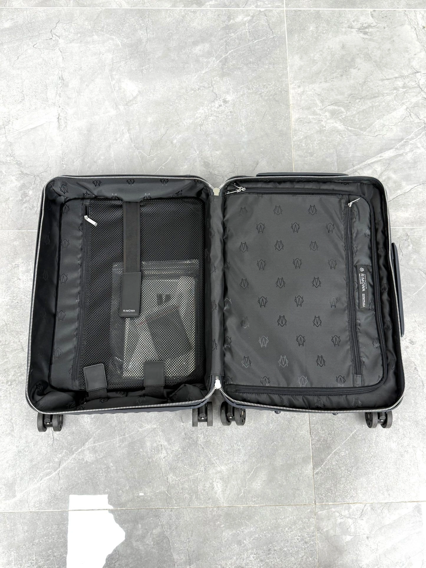 MOMO-- Ri7ow1 80153481 high quality version Distinct item:E-B000J2332H