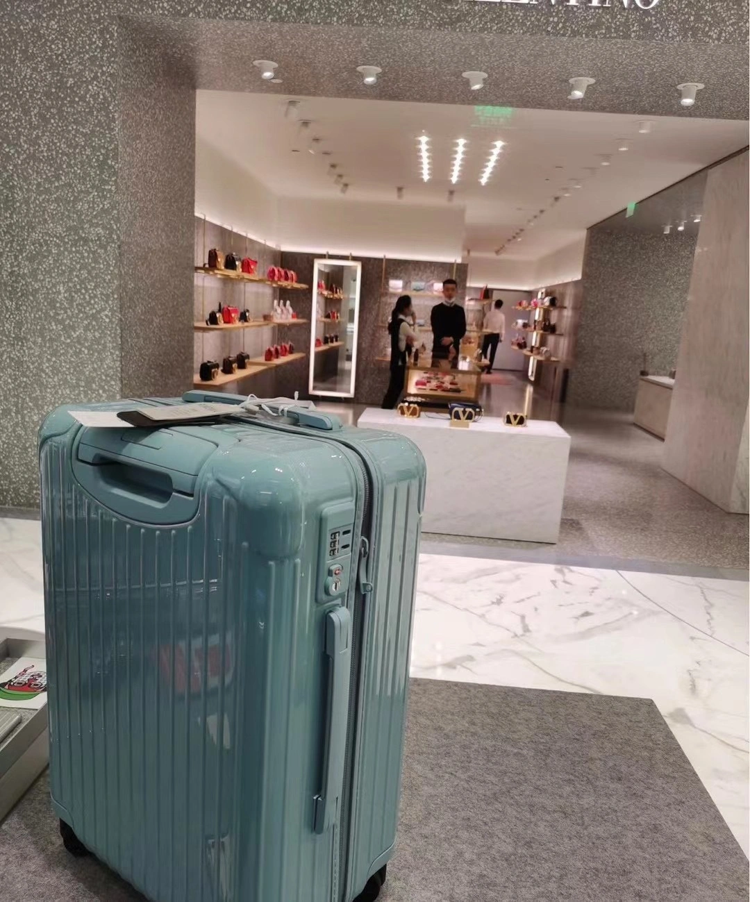 MOMO-- Ri7ow1 83253884 high quality version item:E-B000J2328H