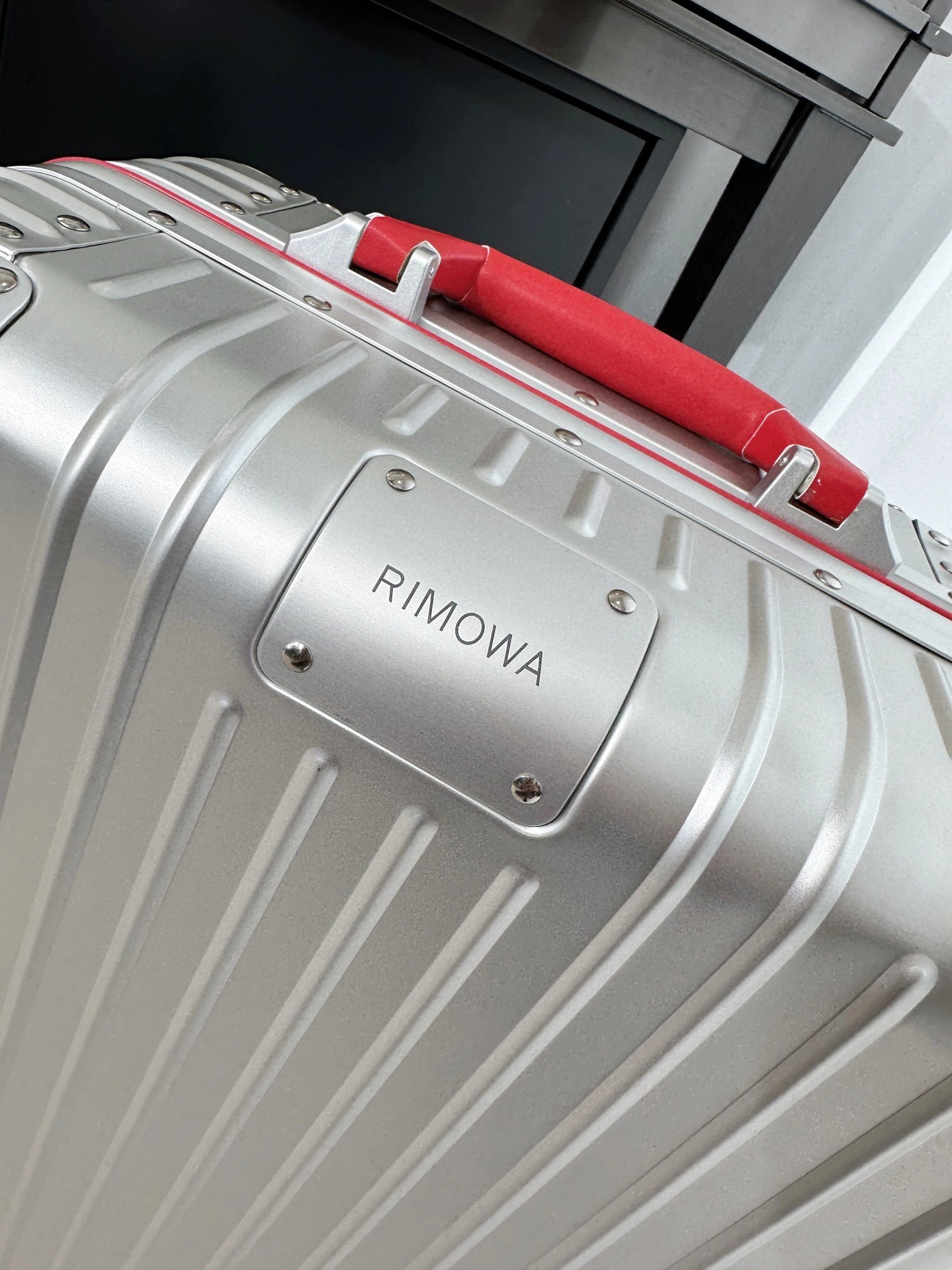 MOMO-- Ri7ow1 92590040 high quality version item:E-B000J2318H