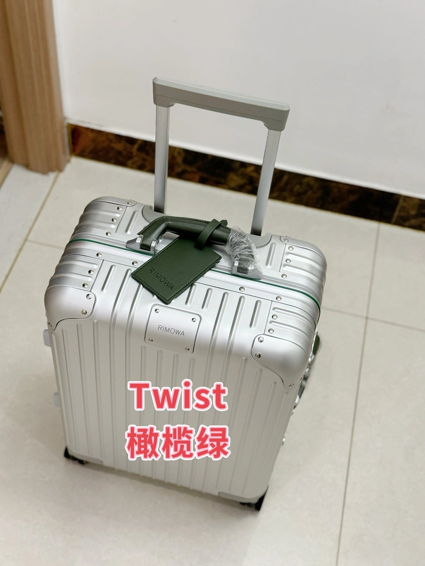 MOMO-- Ri7ow1 92590103 high quality version item:E-B000J2310H
