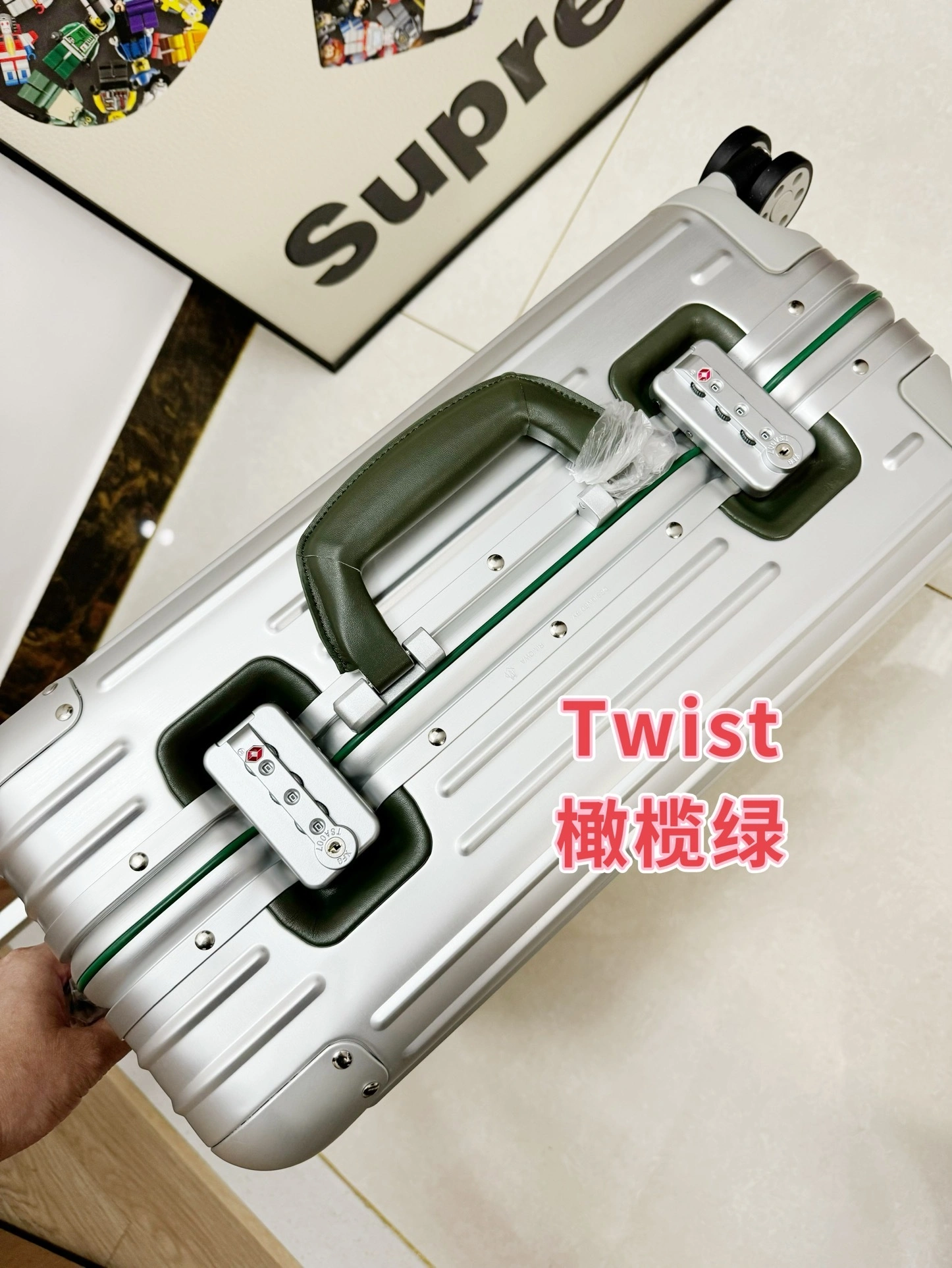 MOMO-- Ri7ow1 92590103 high quality version item:E-B000J2310H