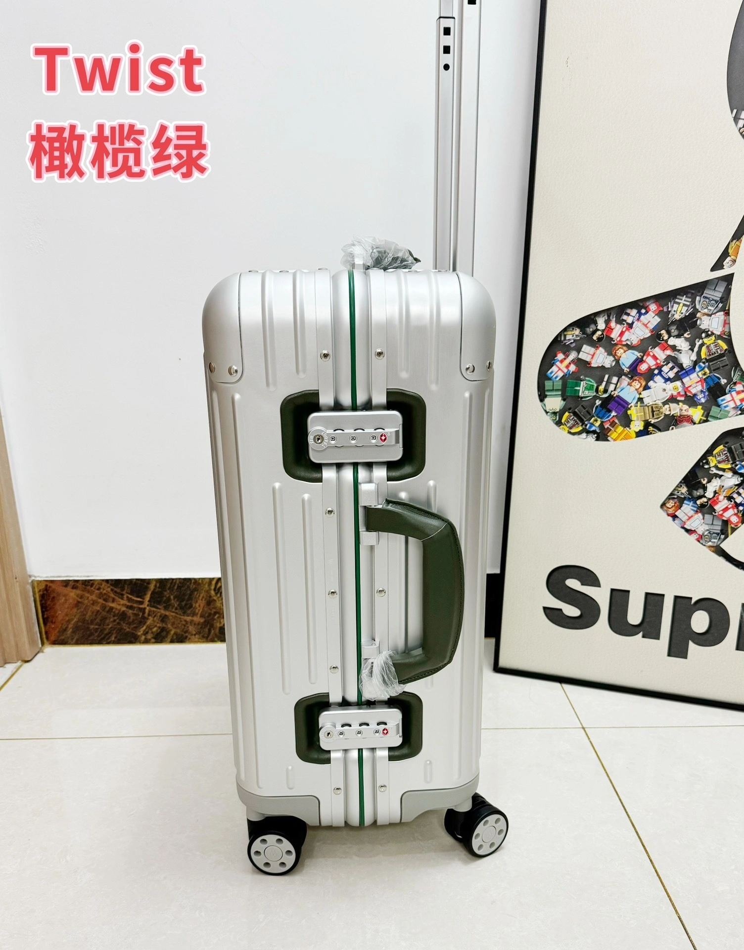 MOMO-- Ri7ow1 92590103 high quality version item:E-B000J2310H