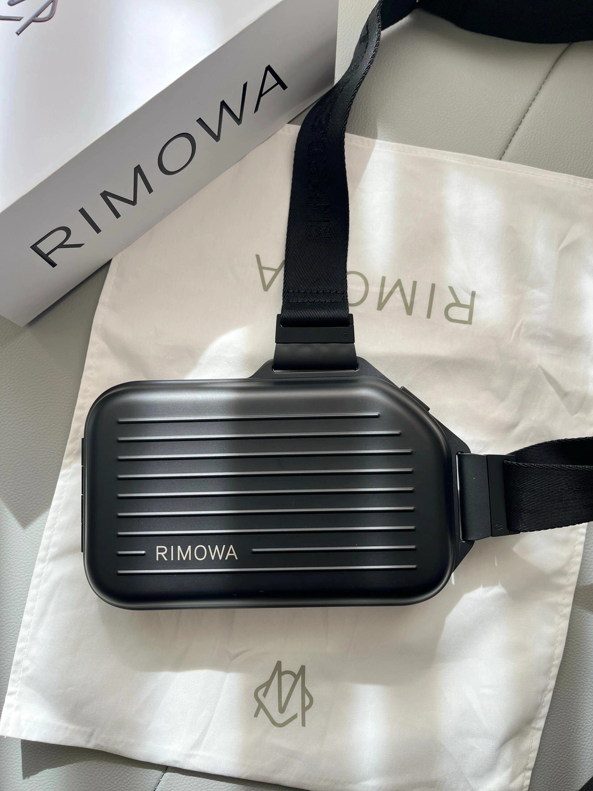 MOMO-- Ri7ow1 99022010 high quality version item:E-B000J2351H