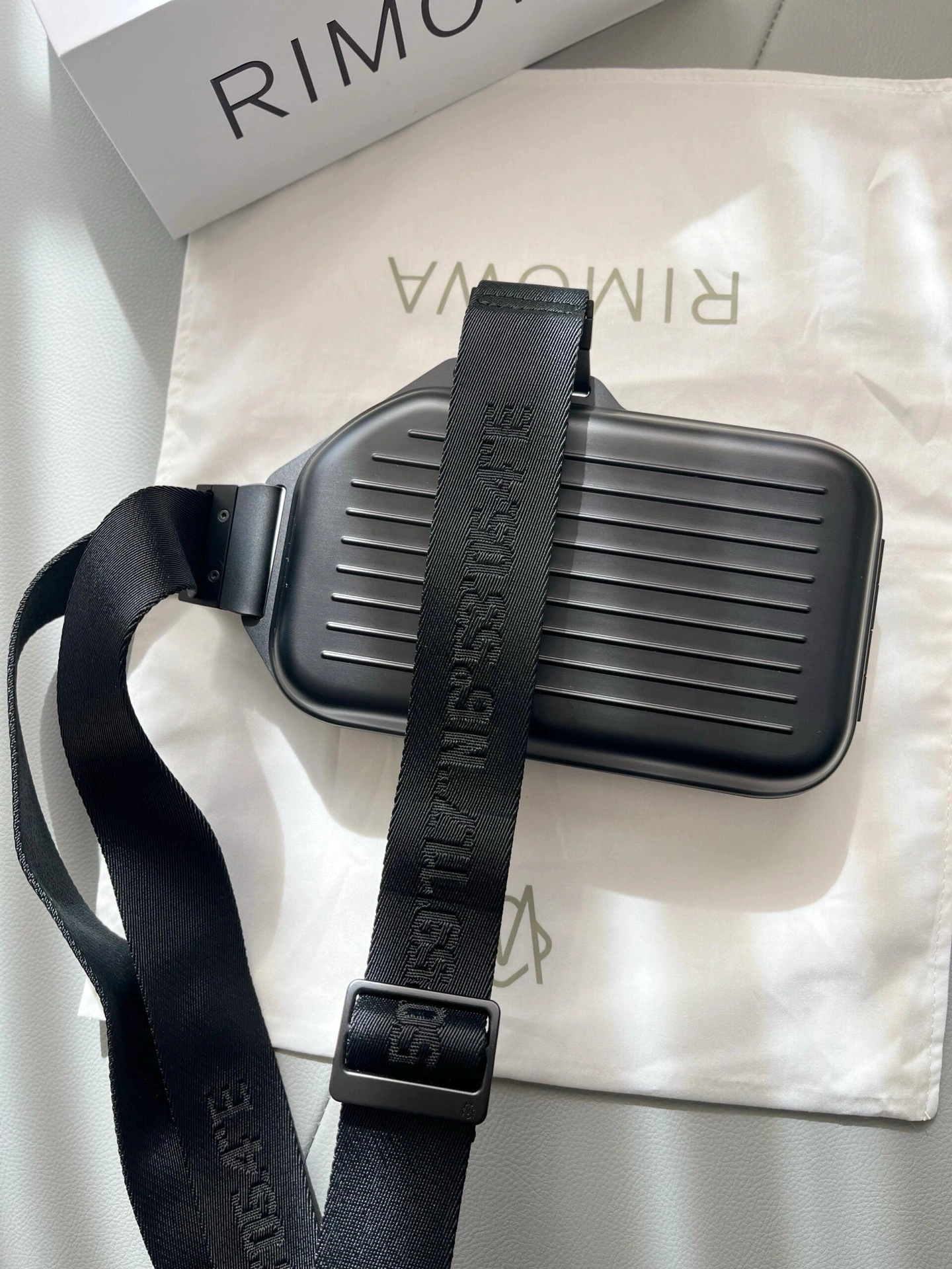 MOMO-- Ri7ow1 99022010 high quality version item:E-B000J2351H
