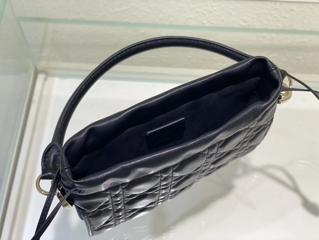 MOMO-- S0855ONMJ-M900 item：C-B063F1327Y