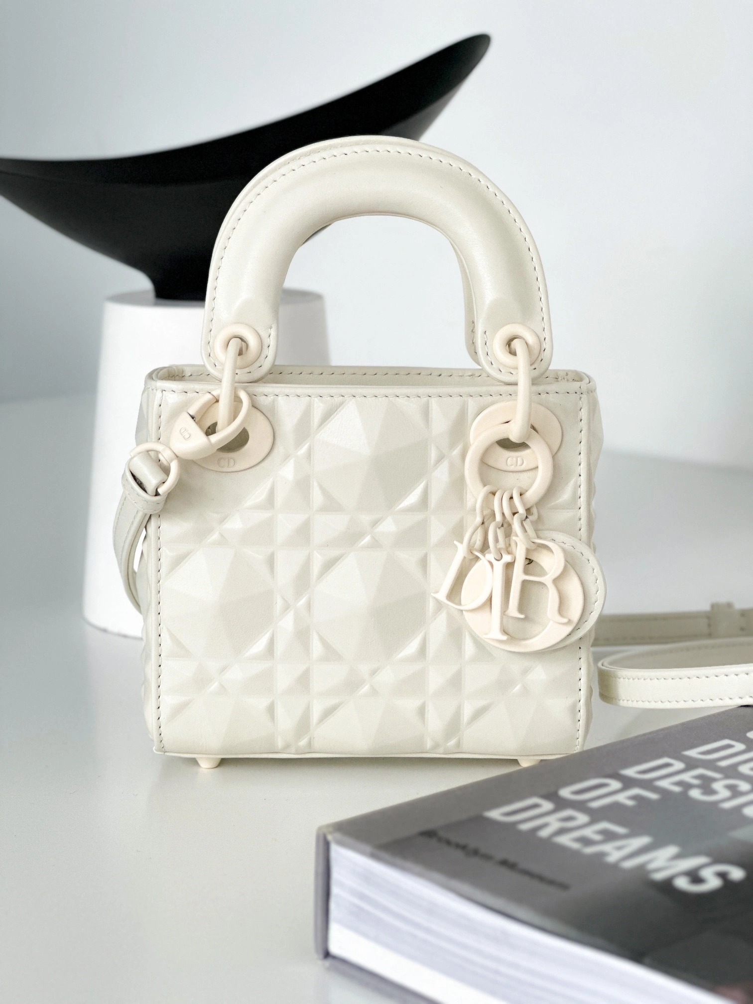 MOMO-- S0856INEA-M030 item：C-B007F1203R