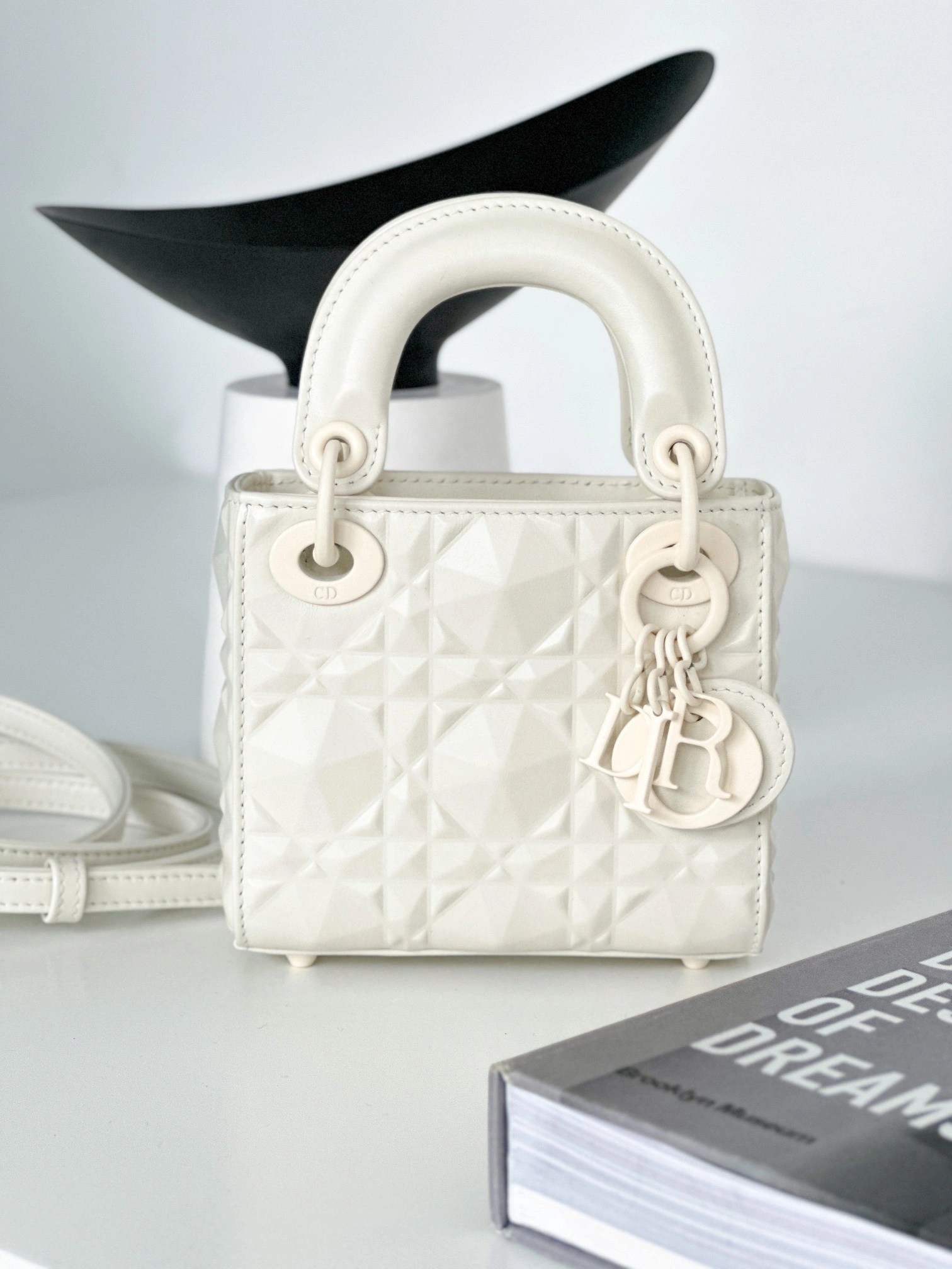 MOMO-- S0856INEA-M030 item：C-B007F1203R