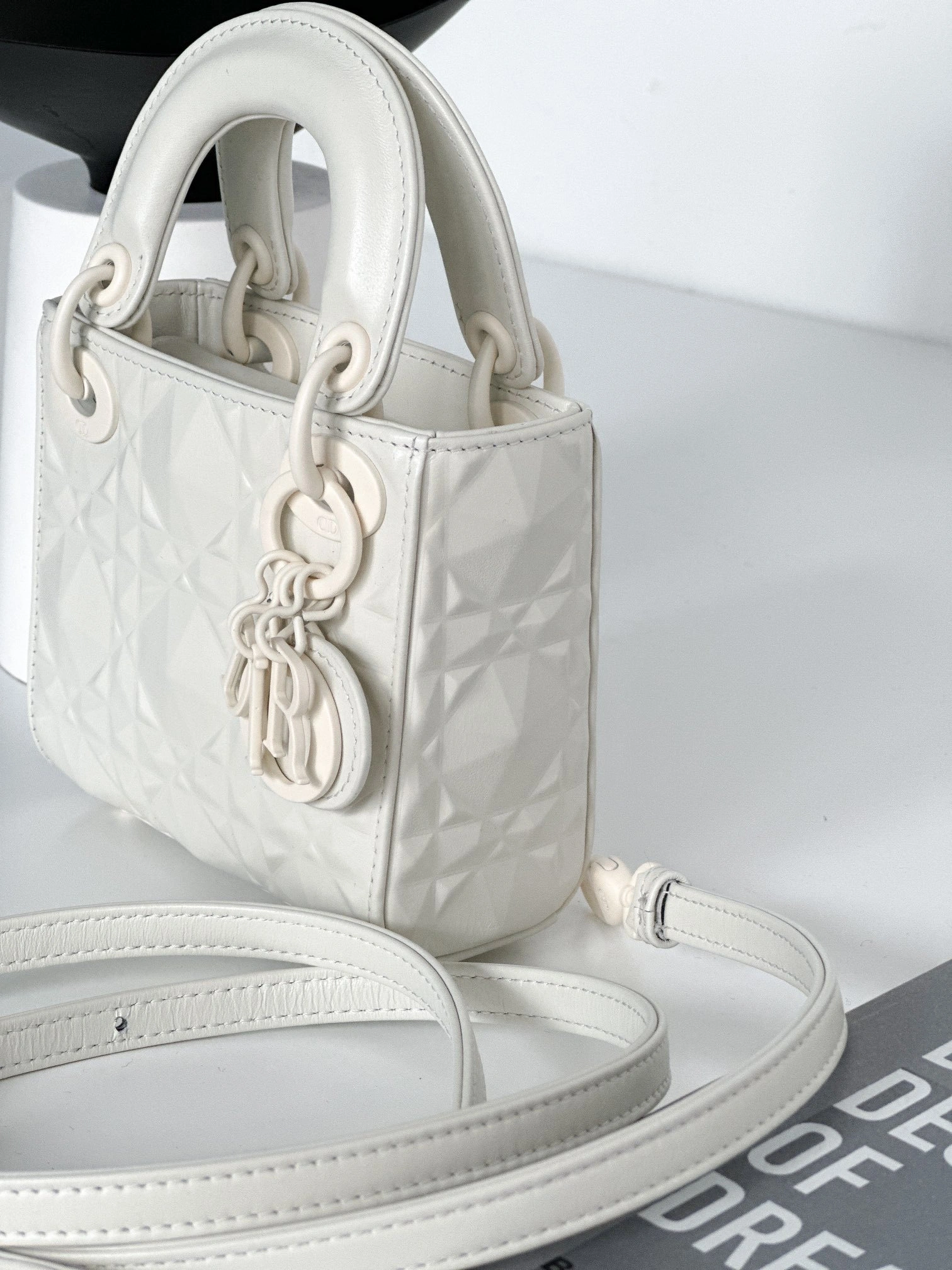 MOMO-- S0856INEA-M030 item：C-B007F1203R
