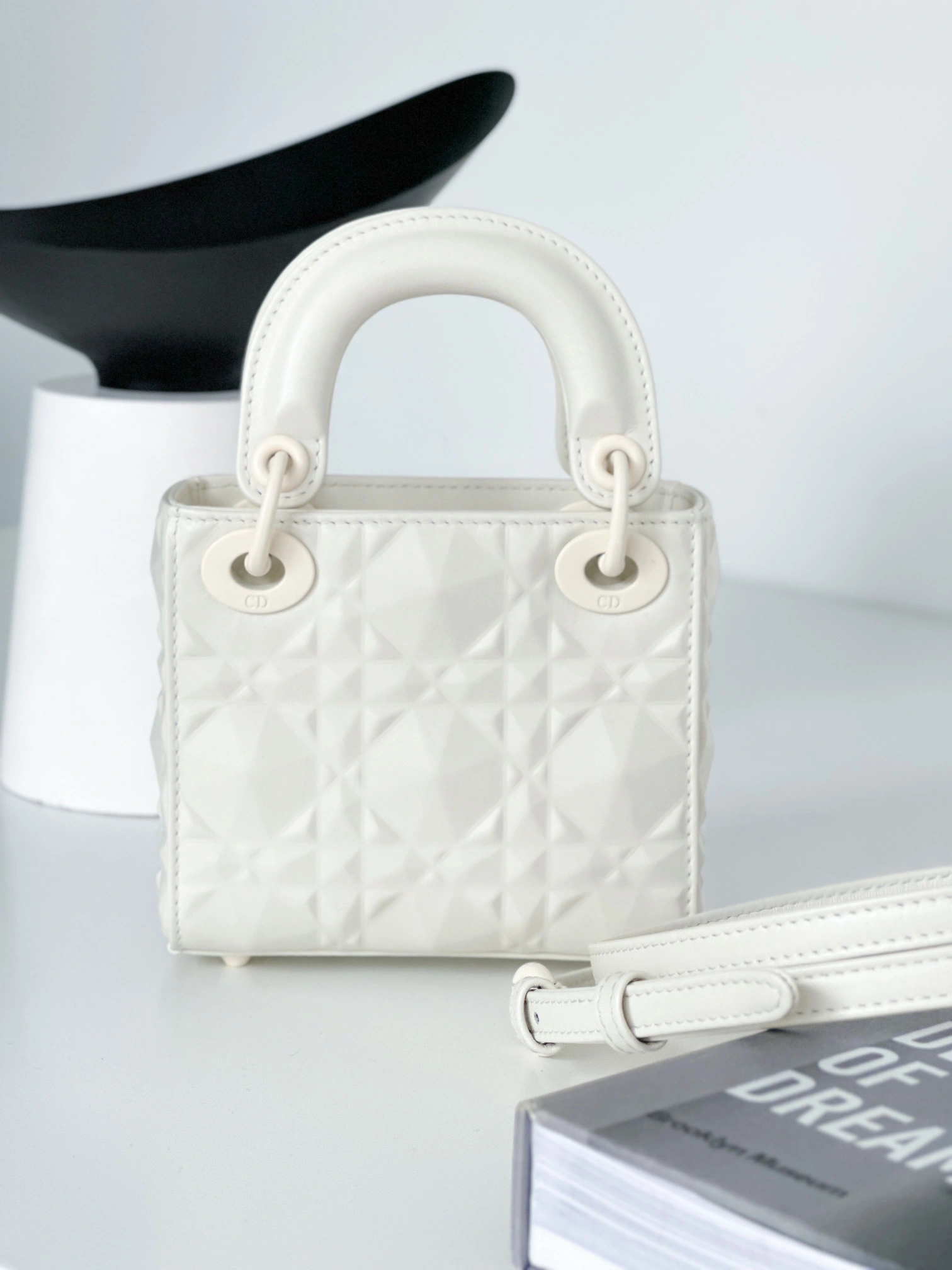 MOMO-- S0856INEA-M030 item：C-B007F1203R