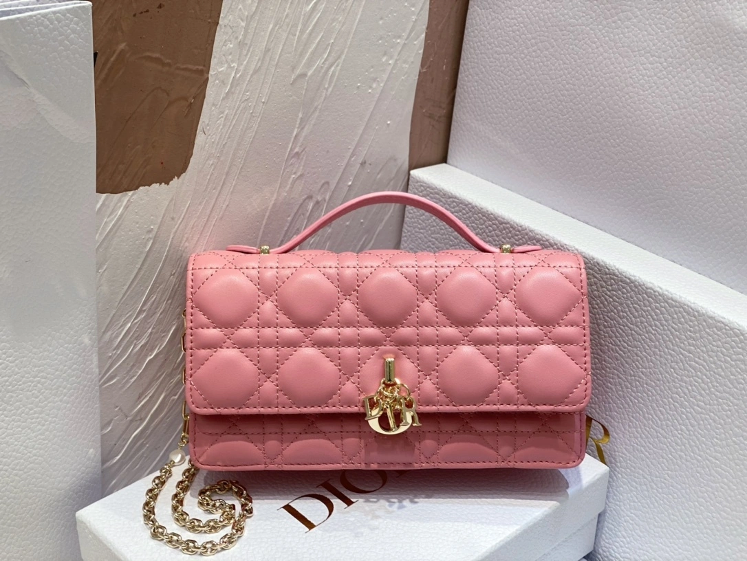 MOMO-- S0980ONMJ-M89P item：C-B063G3126R