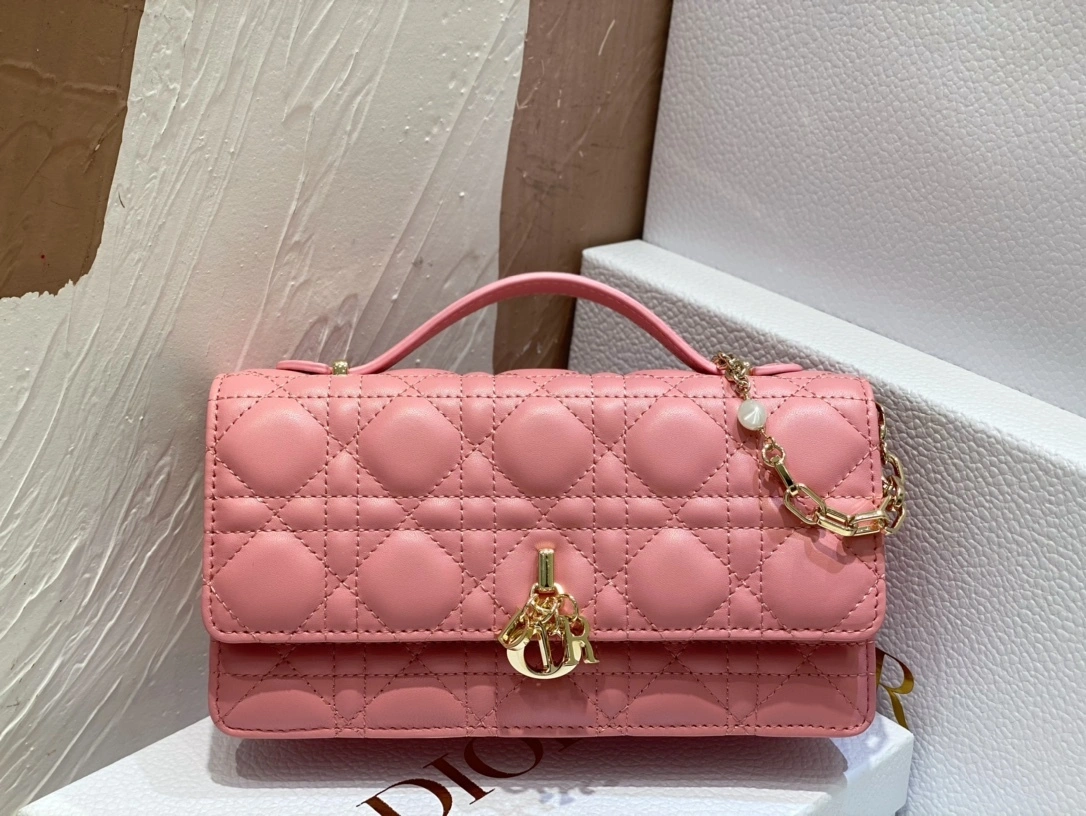 MOMO-- S0980ONMJ-M89P item：C-B063G3126R