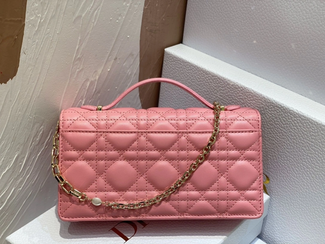 MOMO-- S0980ONMJ-M89P item：C-B063G3126R