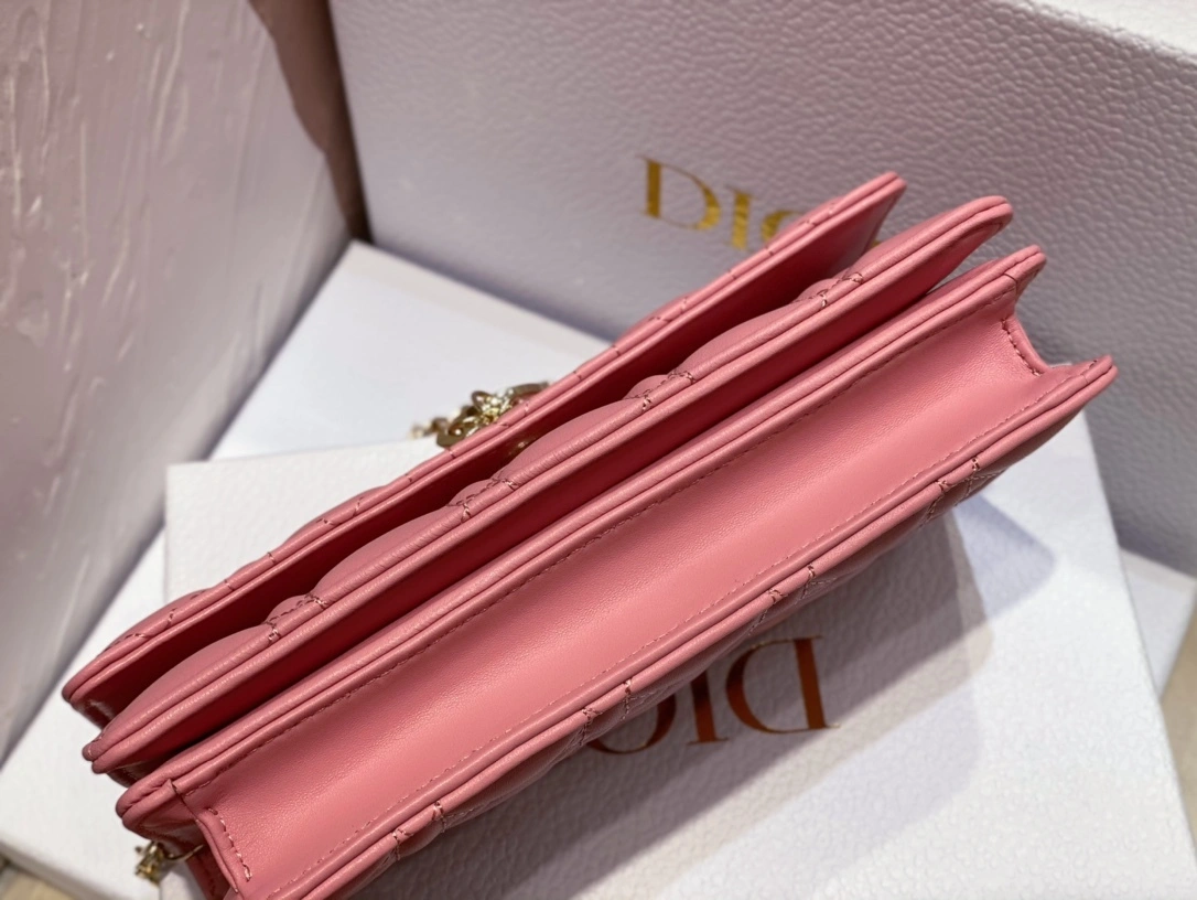 MOMO-- S0980ONMJ-M89P item：C-B063G3126R