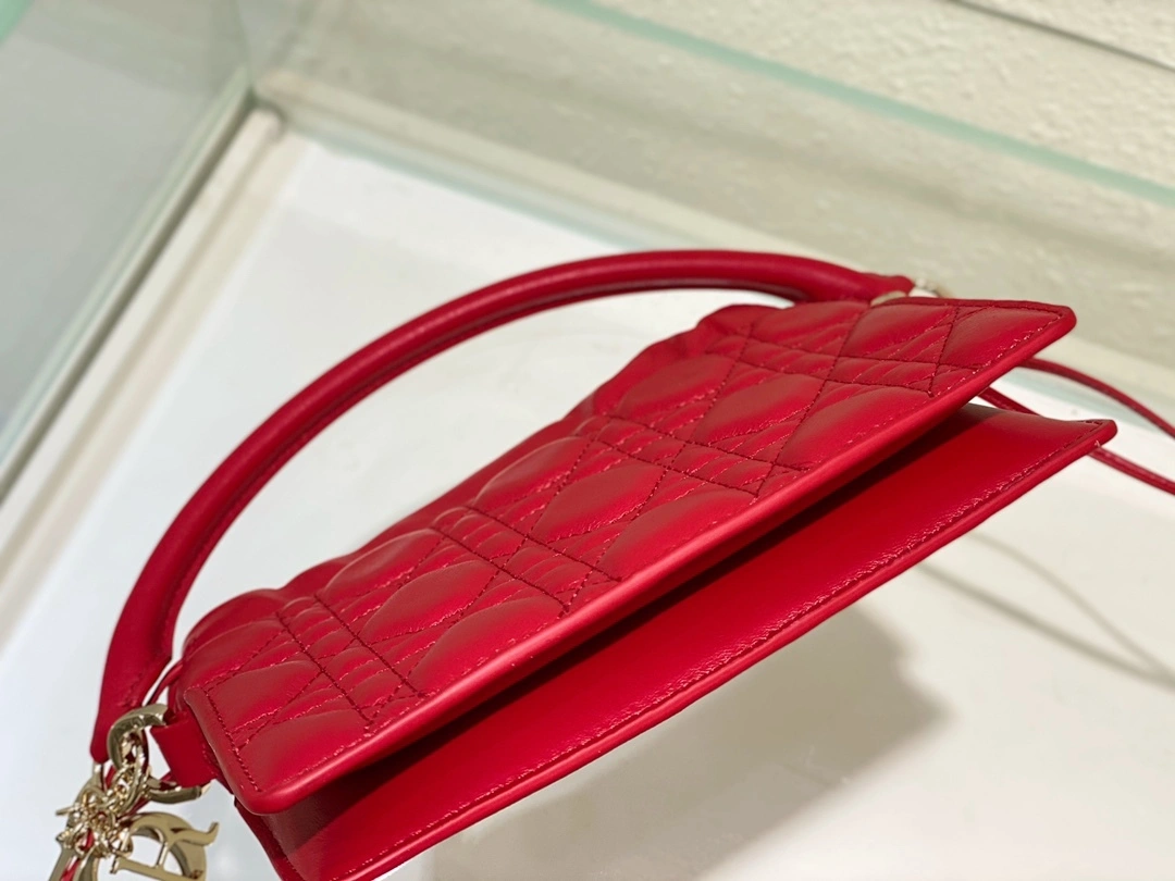 MOMO-- S0981ONMJ-M57R item：C-B063F1325Y