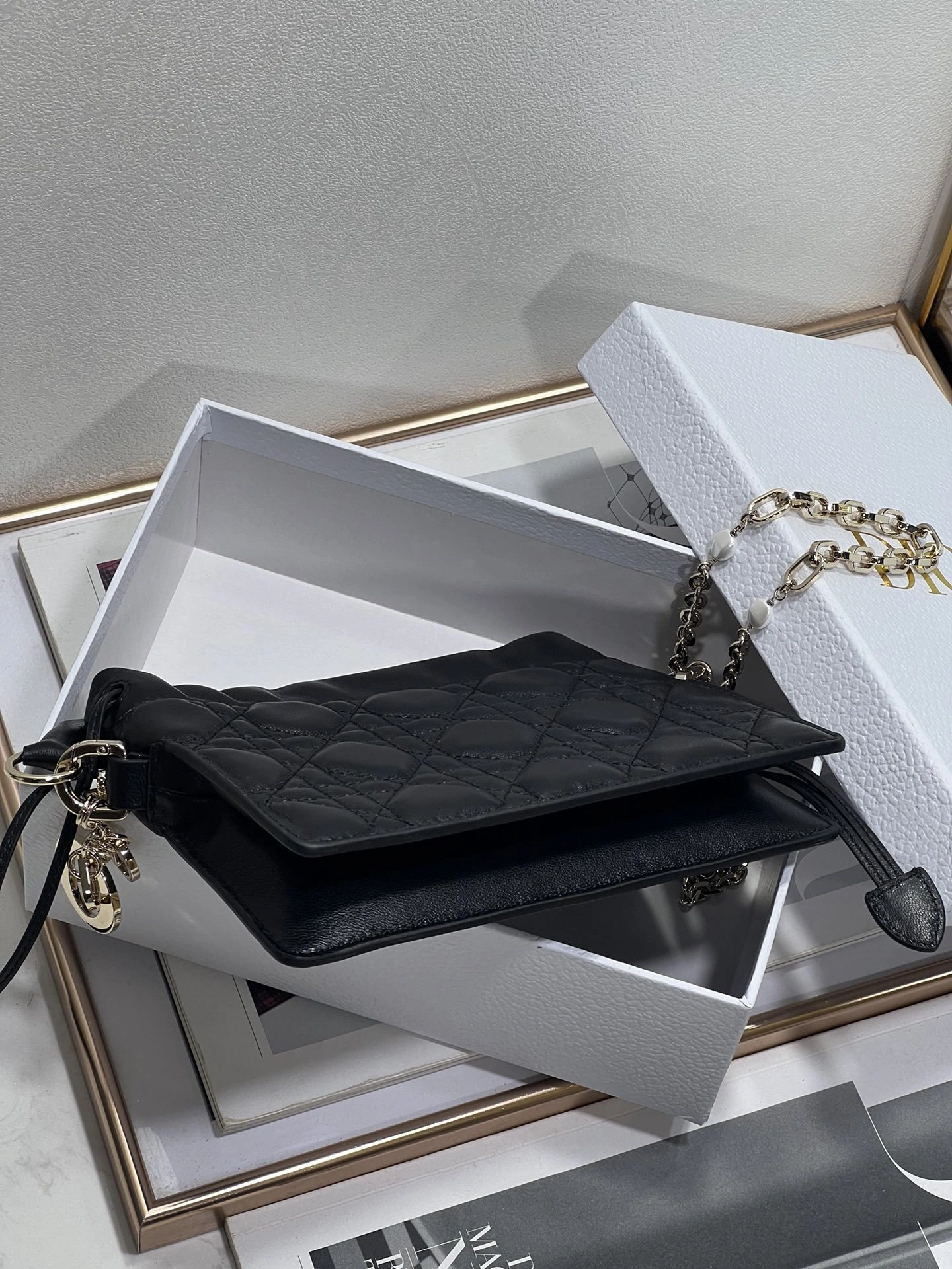 MOMO-- S0981ONMJ-M900 item：C-B063E3104R