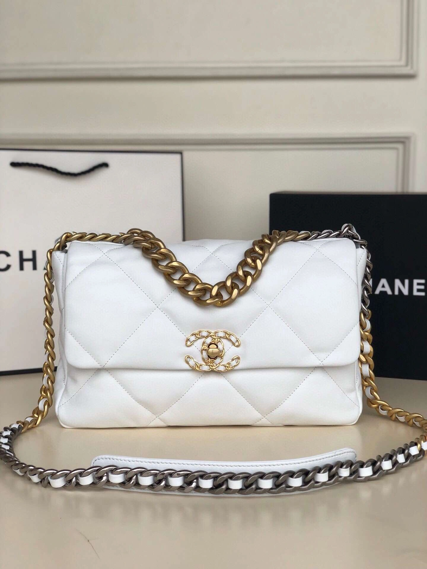 *MOMO---S1161 Lambskin item : A-B00G2817