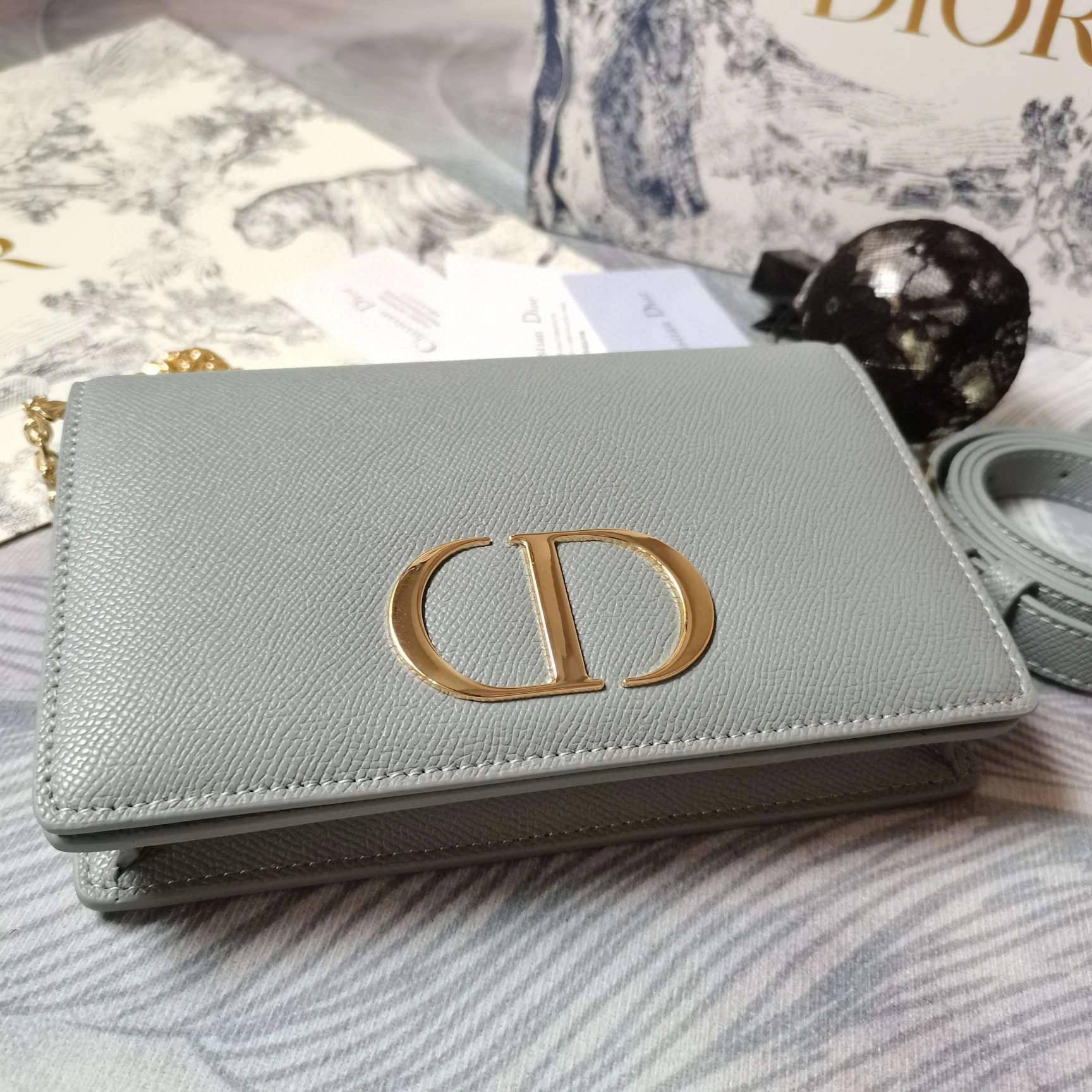 *MOMO---S2086OBAE-M41G cowhide item : A-B00H2307A