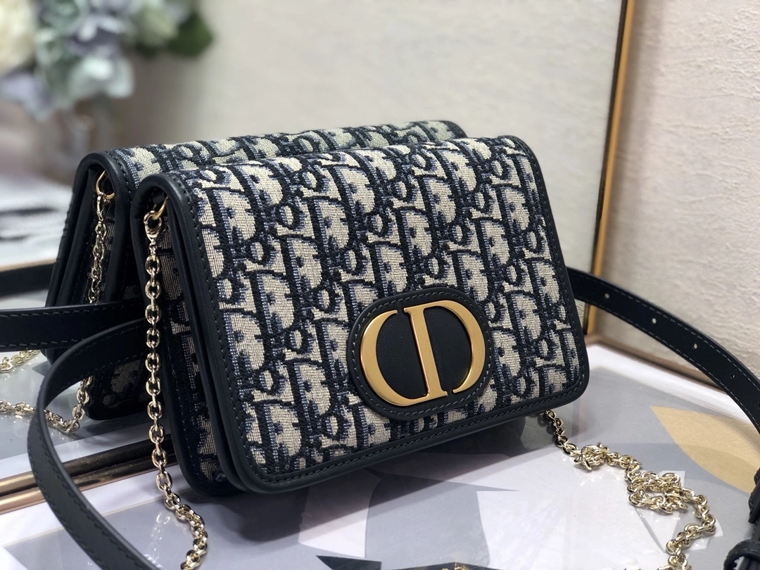 MOMO-- S2086UTZQ-M928 item：C-B063H1729R