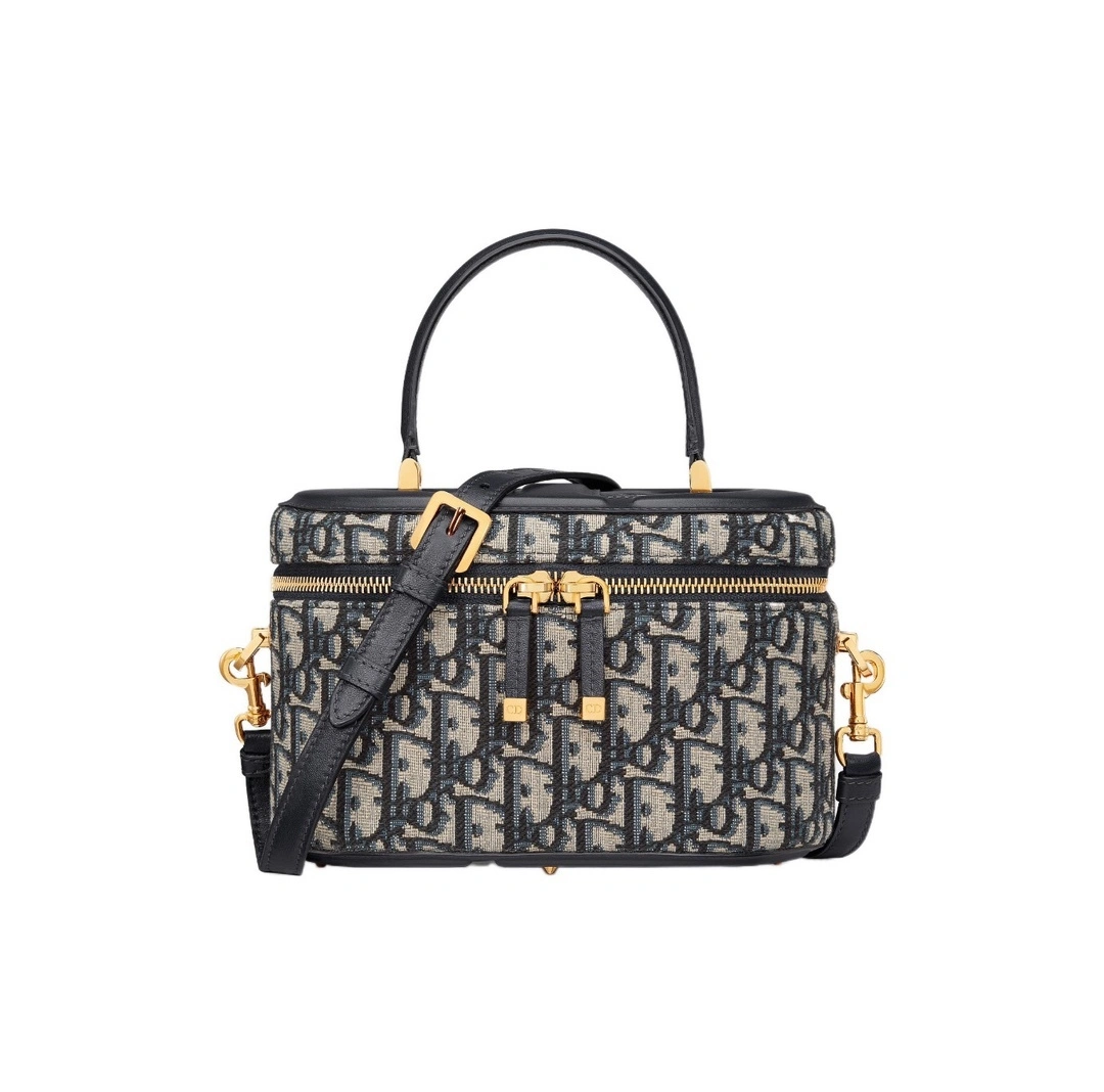 MOMO-- S2202UTZQ-M928 item：C-B397G2919R