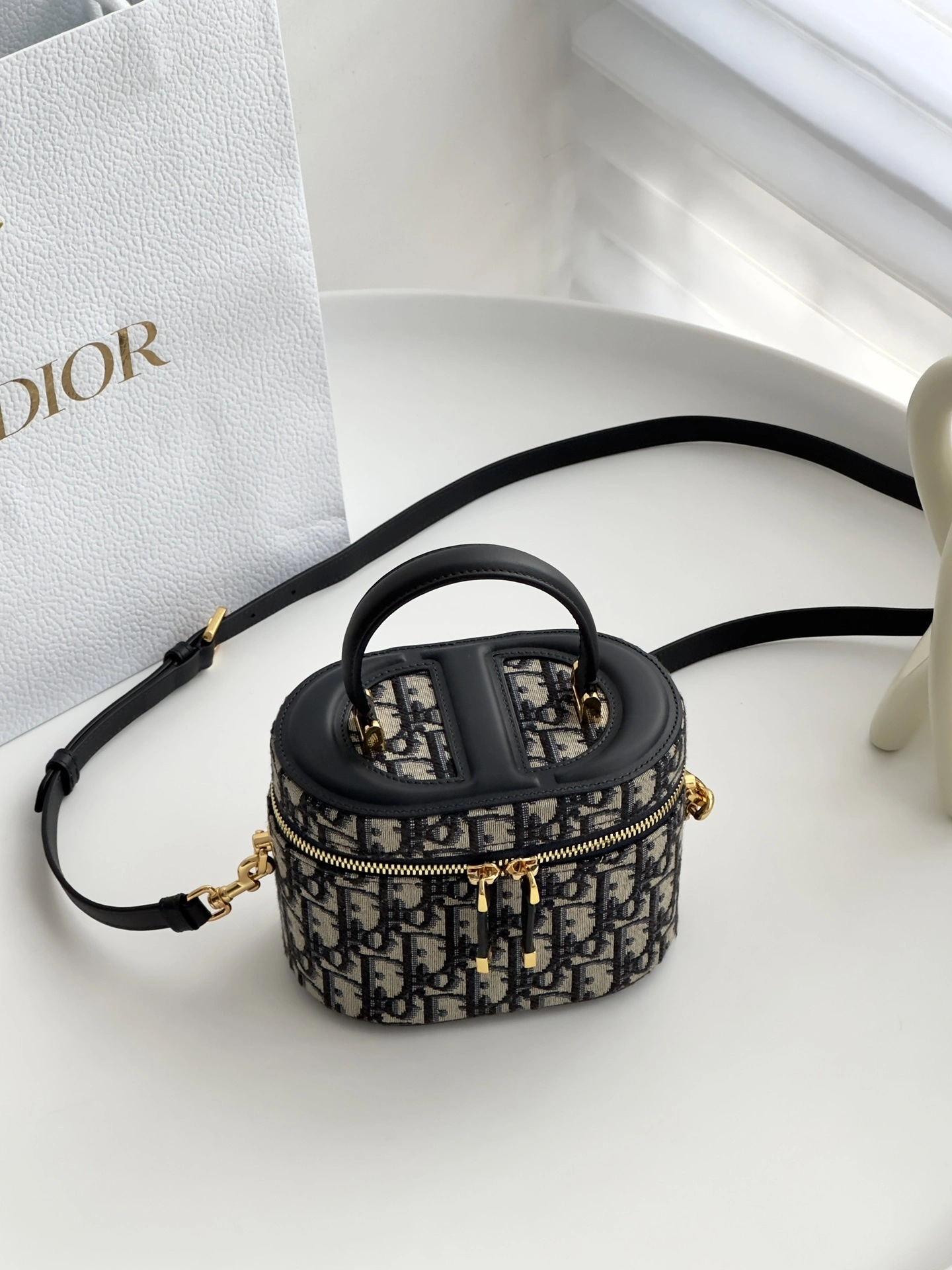 MOMO-- S2203UTZQ-M928 item:D-B000A1635
