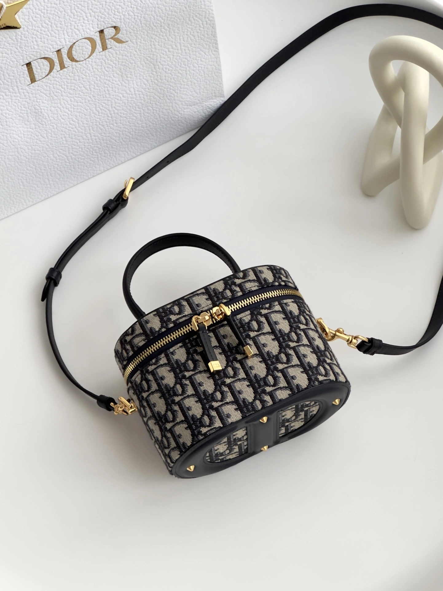 MOMO-- S2203UTZQ-M928 item:D-B000A1635