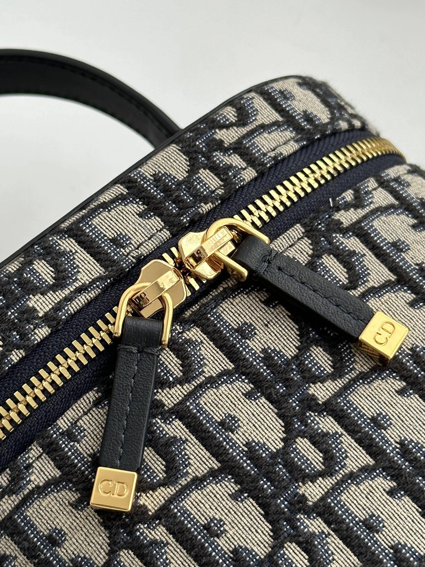 MOMO-- S2203UTZQ-M928 item:D-B000A1635