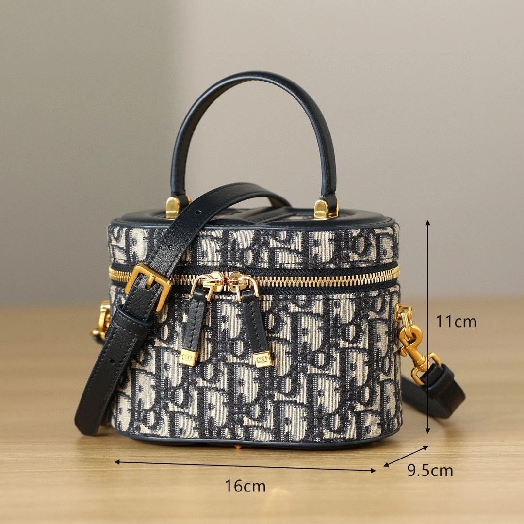 MOMO-- S2203UTZQ-M928 item:D-B482B1723R