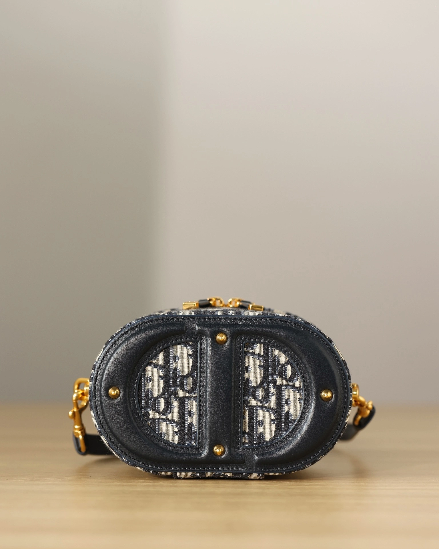 MOMO-- S2203UTZQ-M928 item:D-B482B1723R