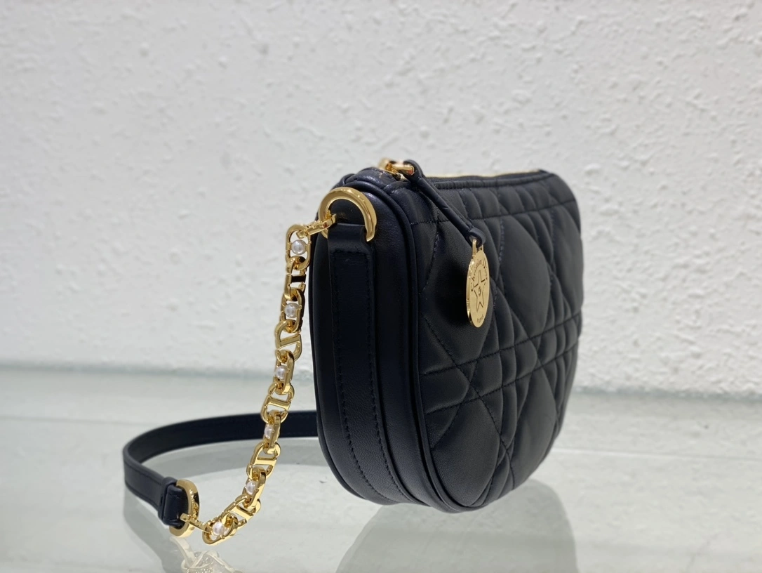 MOMO-- S3206UDBB-M900 sheepskin item:D-B063E1163