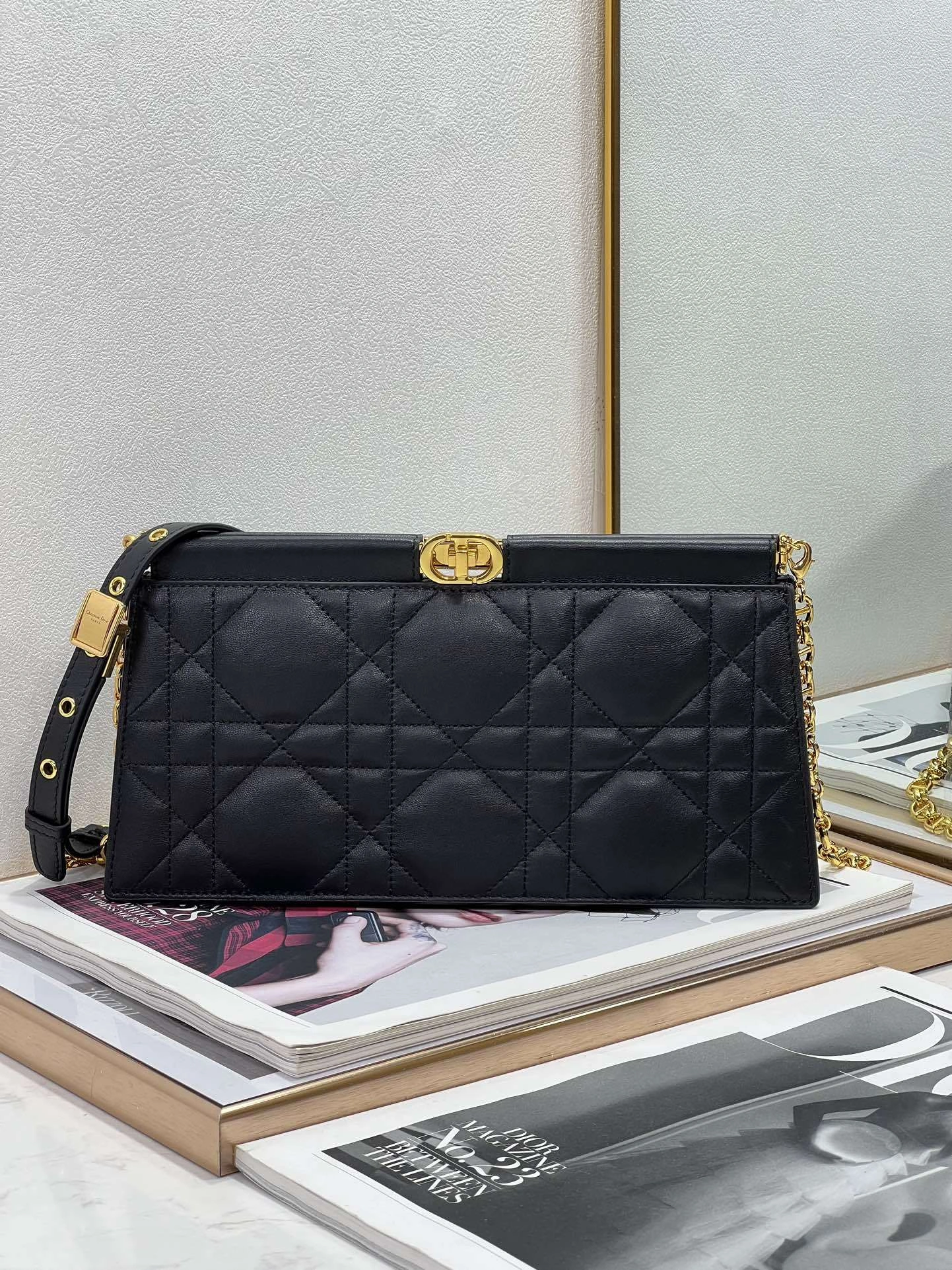 MOMO-- S5166UDBB-M900 item：C-B063I3065V