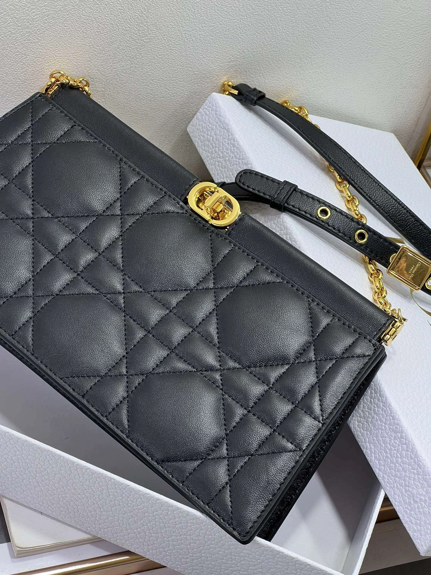 MOMO-- S5166UDBB-M900 item：C-B063I3065V