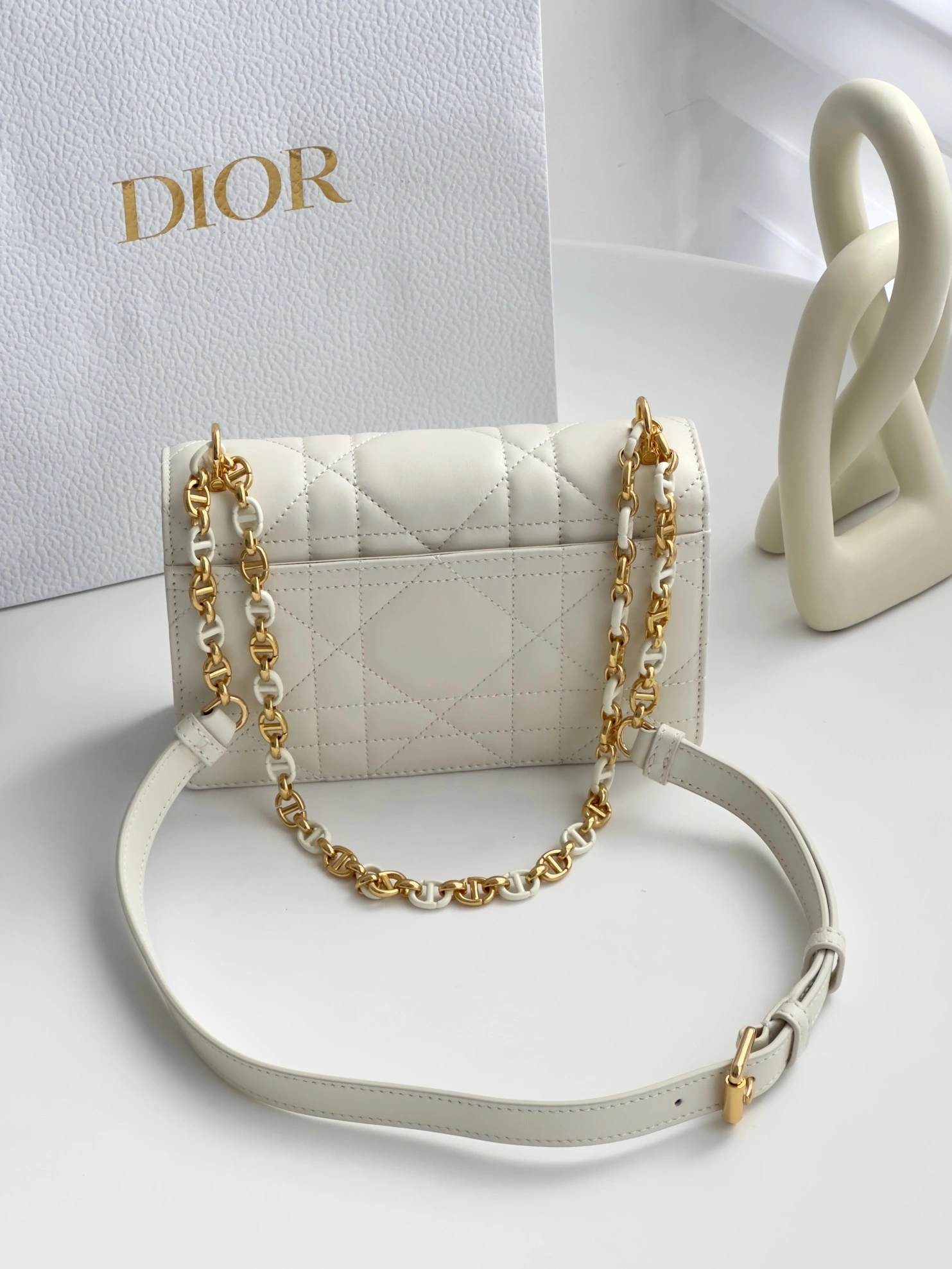 MOMO-- S5169UDAX-M030 item:D-B000A1585