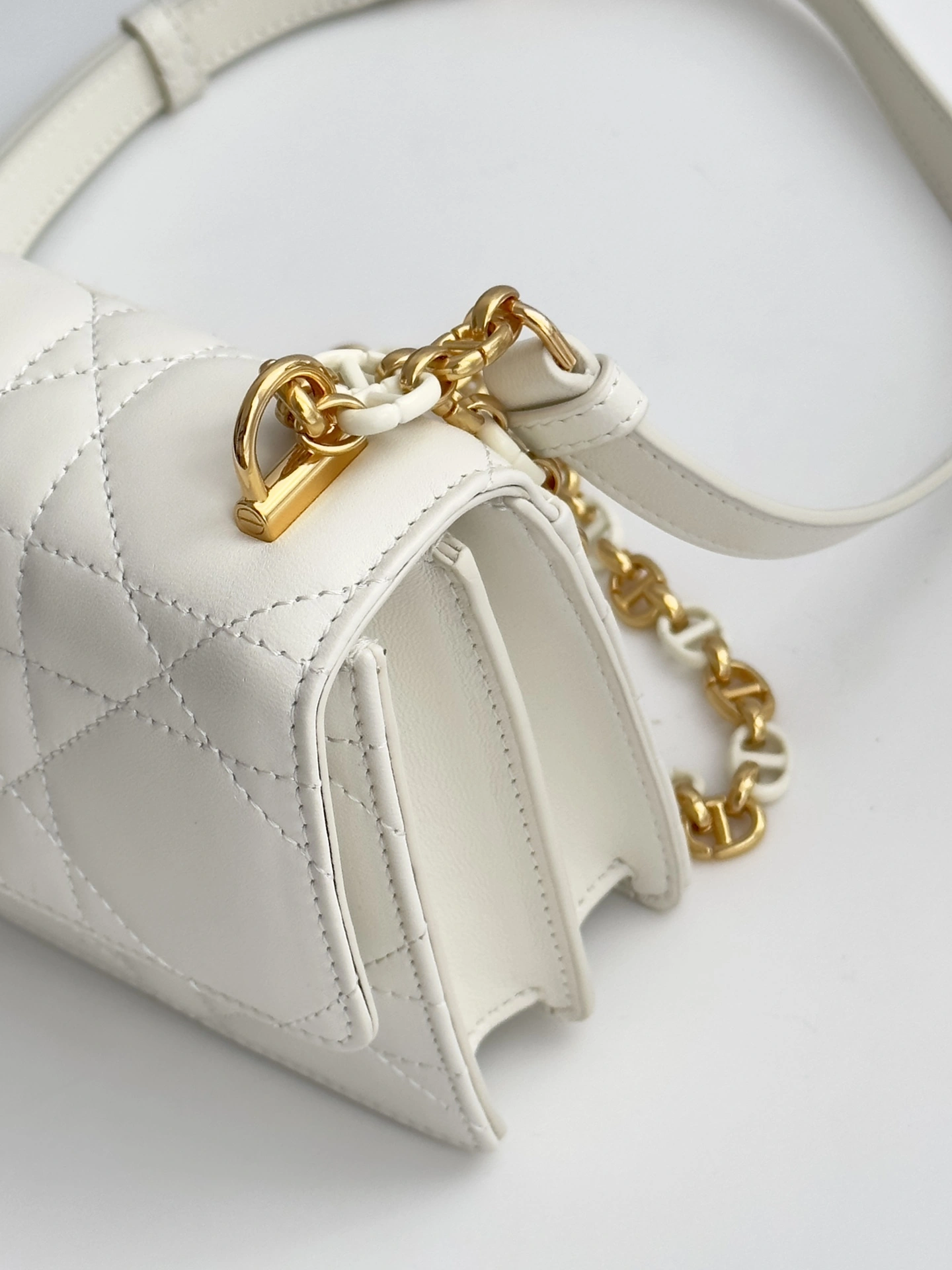MOMO-- S5169UDAX-M030 item:D-B000A1585
