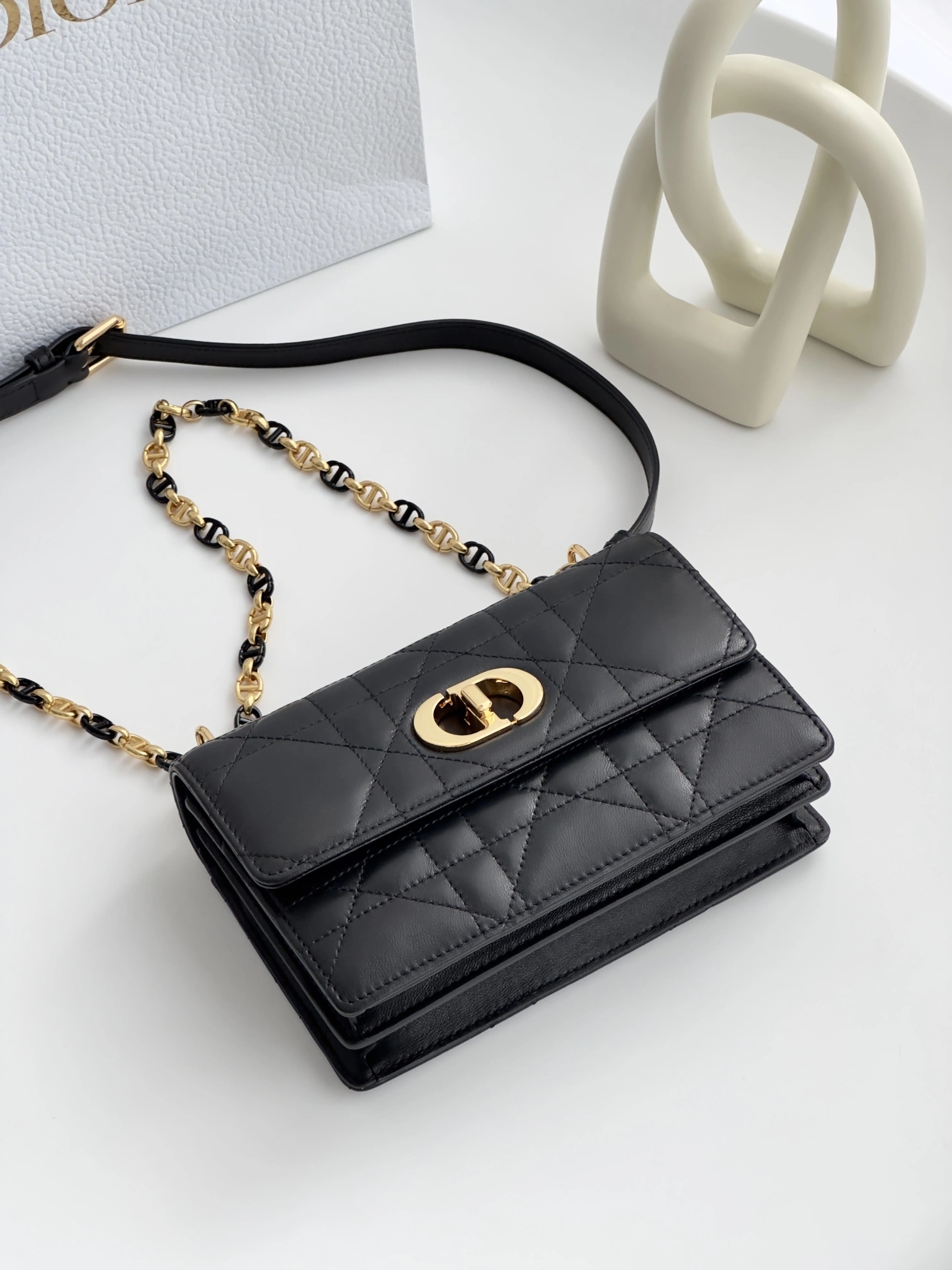 MOMO-- S5169UDAX-M900 item:D-B000A1586