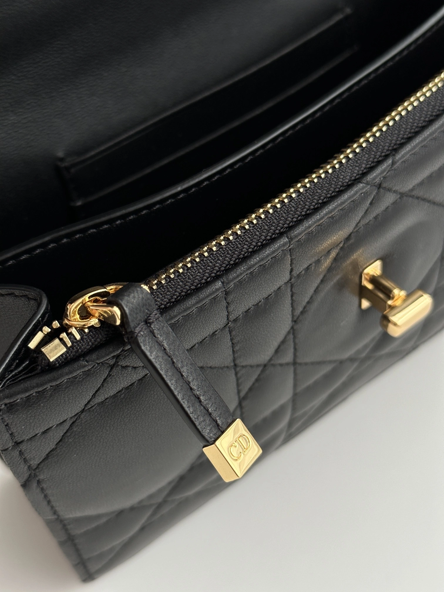 MOMO-- S5169UDAX-M900 item:D-B000A1586