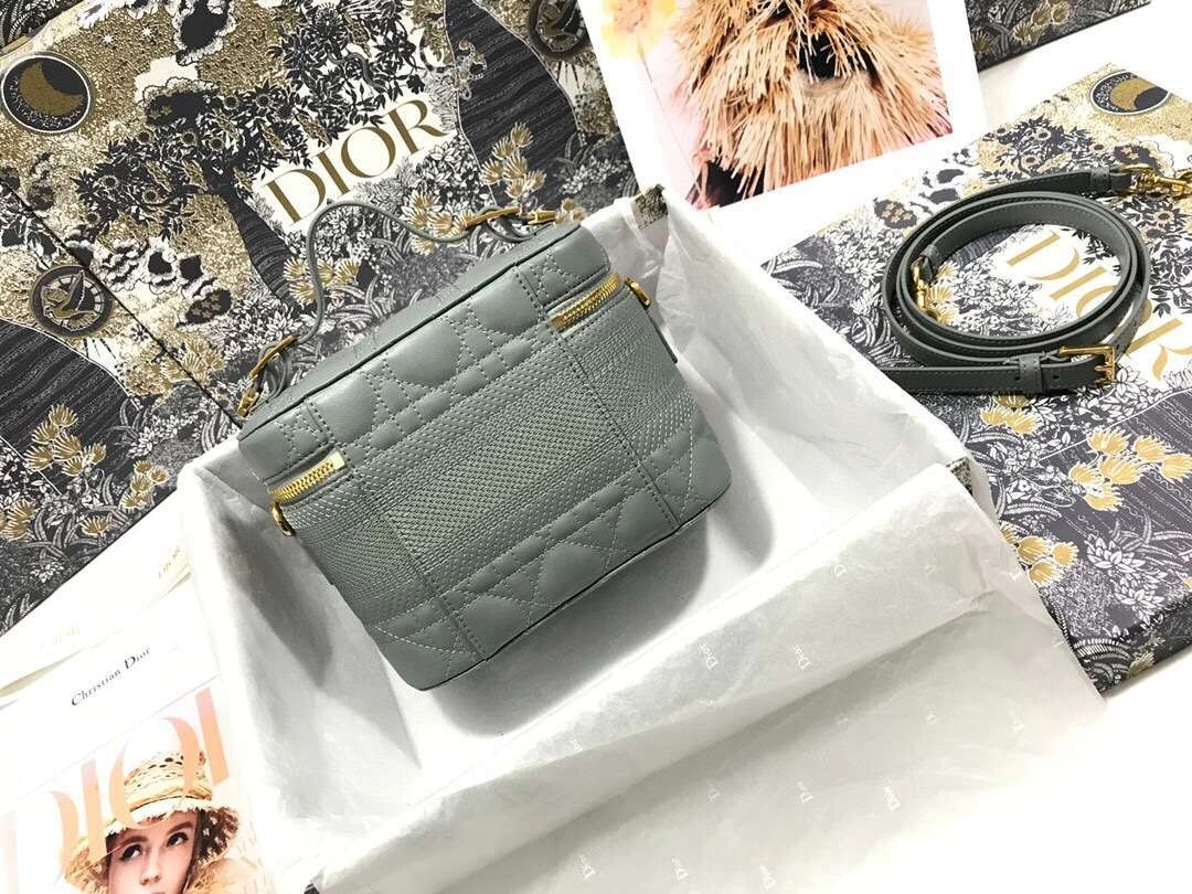 MOMO---S5488 Travel sheepskin 2 colour item :063B00E2050-2