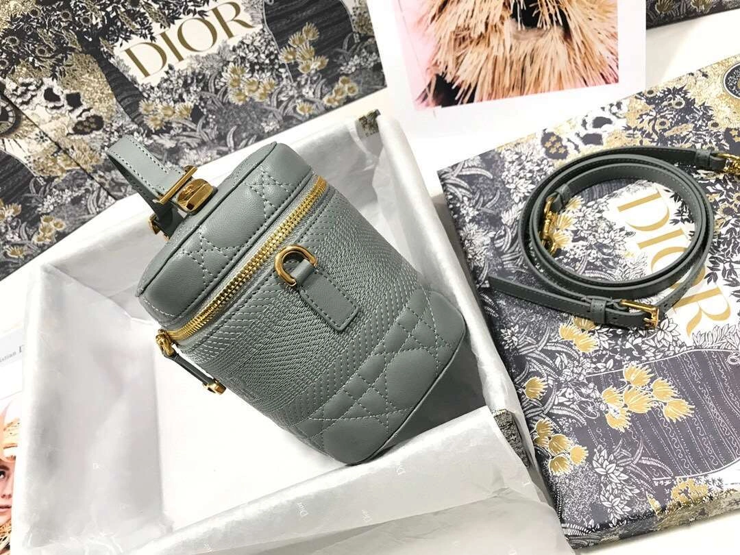 MOMO---S5488 Travel sheepskin 2 colour item :063B00E2050-2