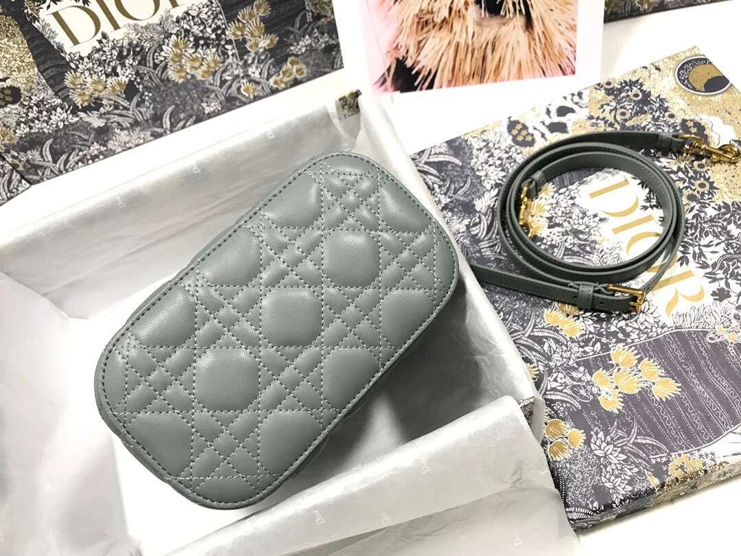 MOMO---S5488 Travel sheepskin 2 colour item :063B00E2050-2
