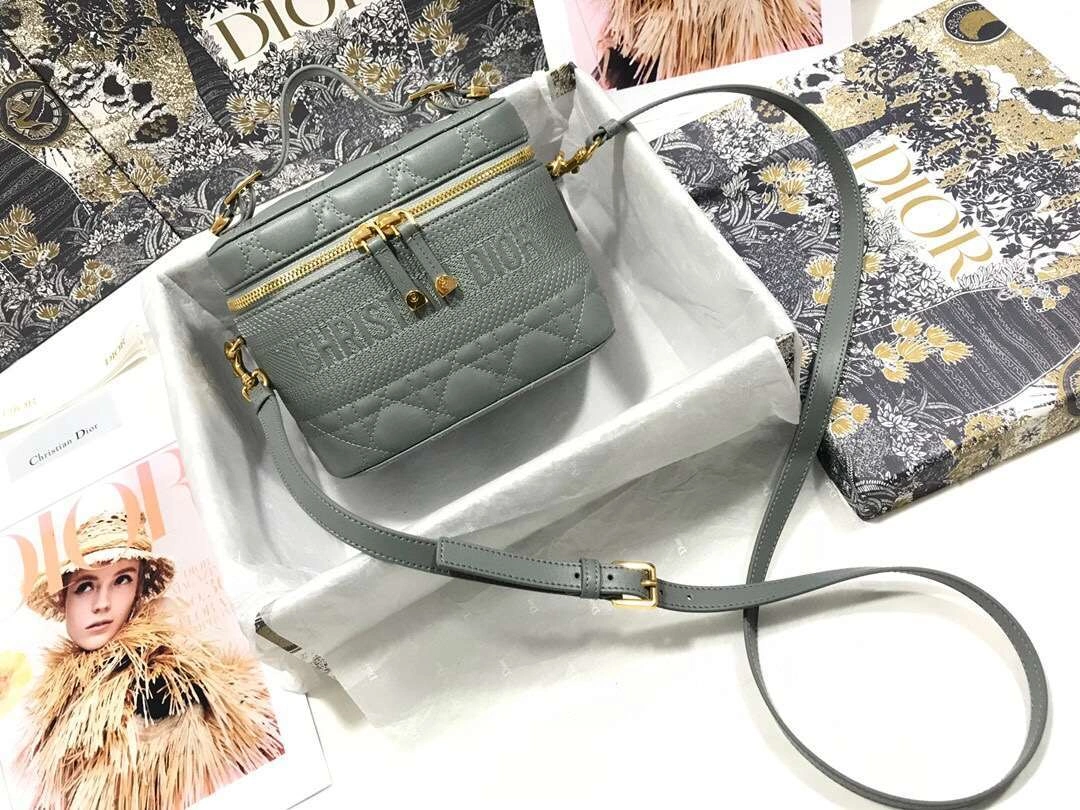 MOMO---S5488 Travel sheepskin 2 colour item :063B00E2050-2