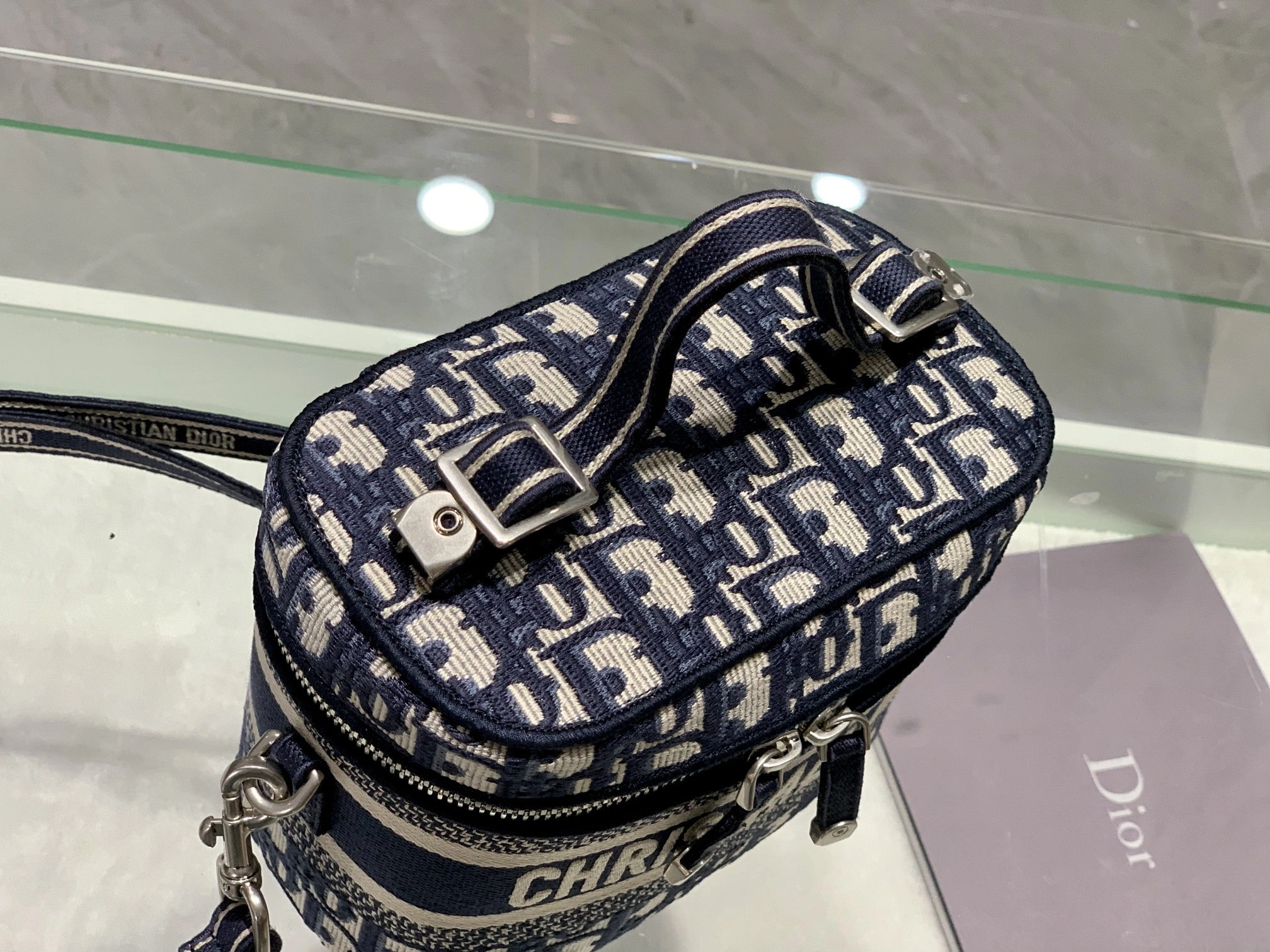 MOMO-- S5529VRIW-M928 high quality version item：C-B803G1901