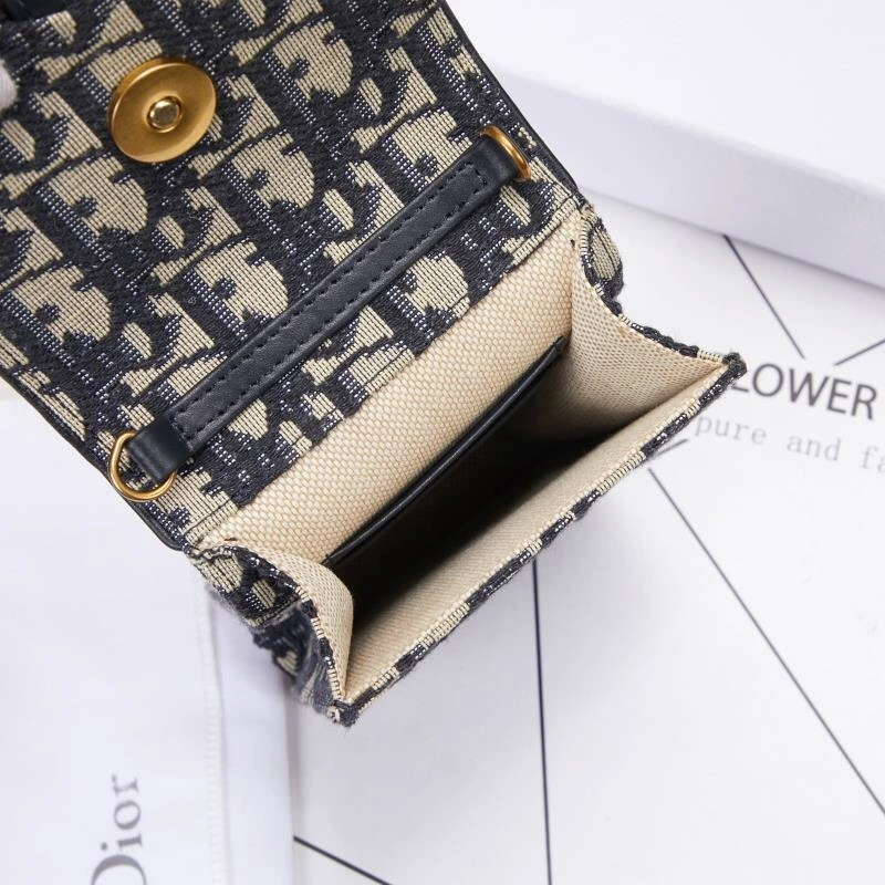 MOMO-- S5641CTZQ-M928 item：C-B063G2126R