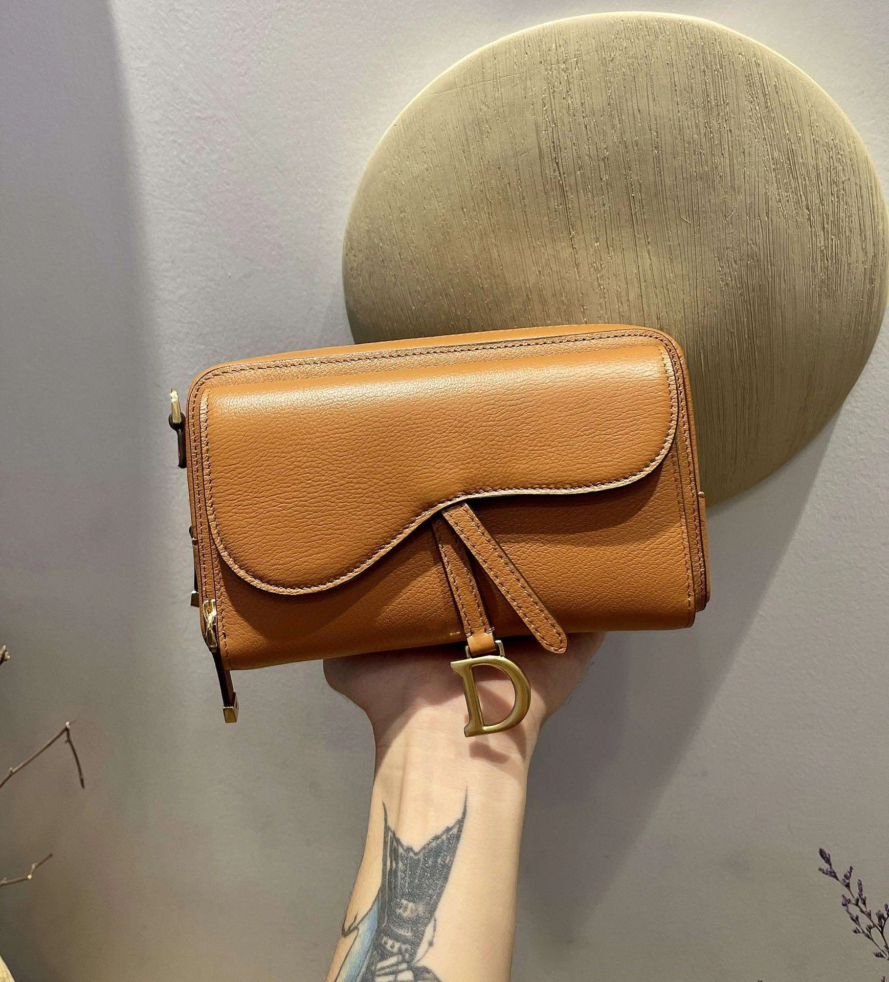 *MOMO---S5668CCEH-M44M cowhide item : A-B00H2318A