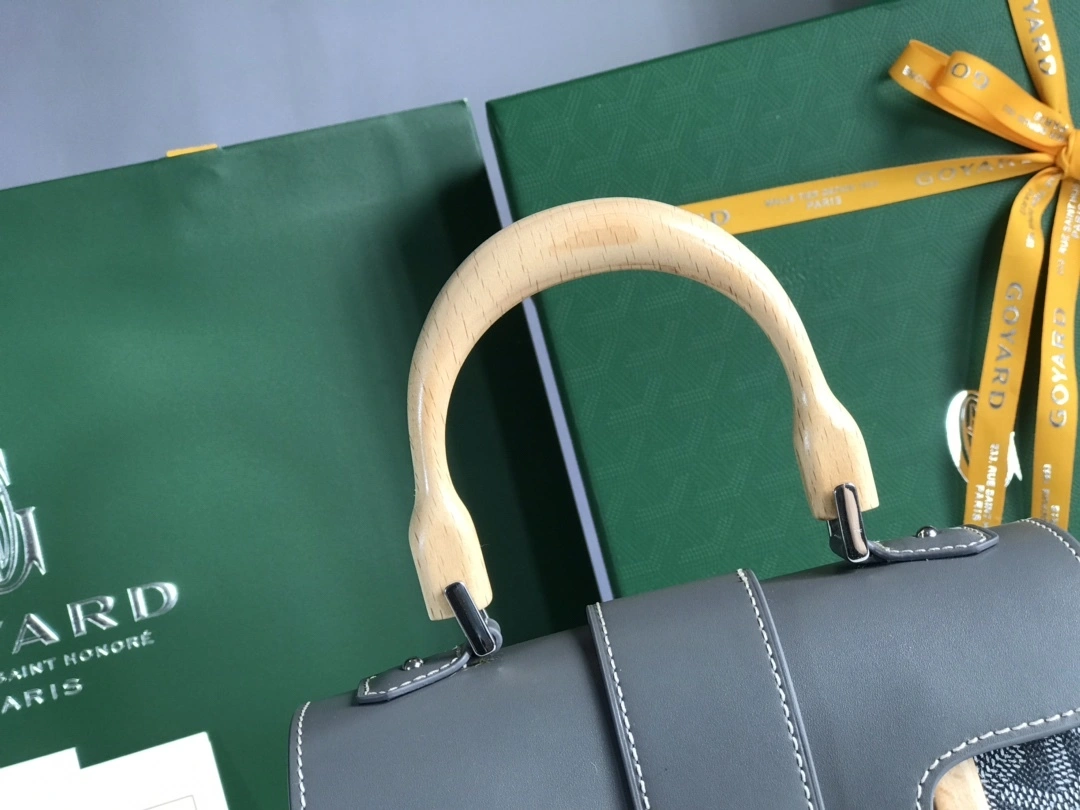 MOMO-- SAIGOBMINTY51CL51P item：C-B063E26113R