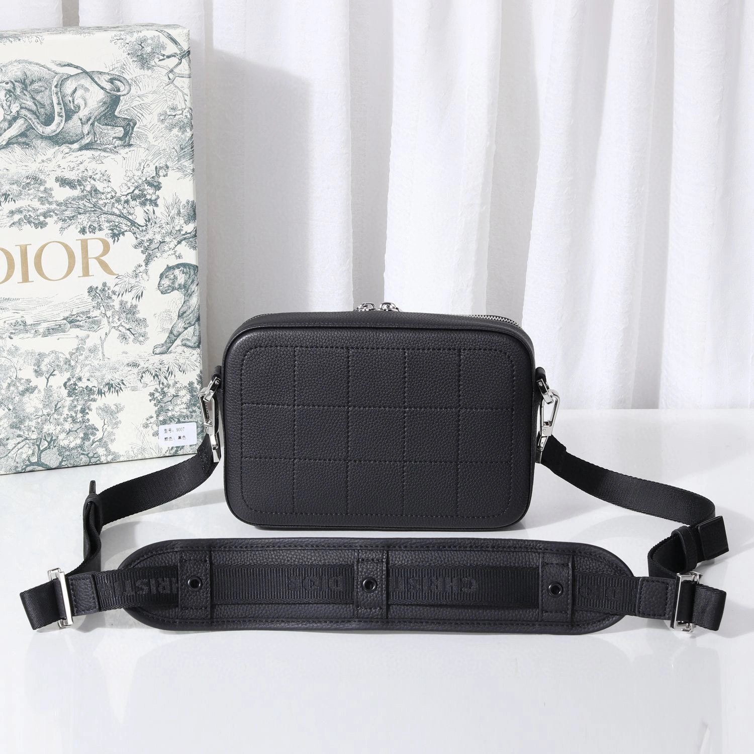 *MOMO---Safari cowhide item : A-B180J7620T