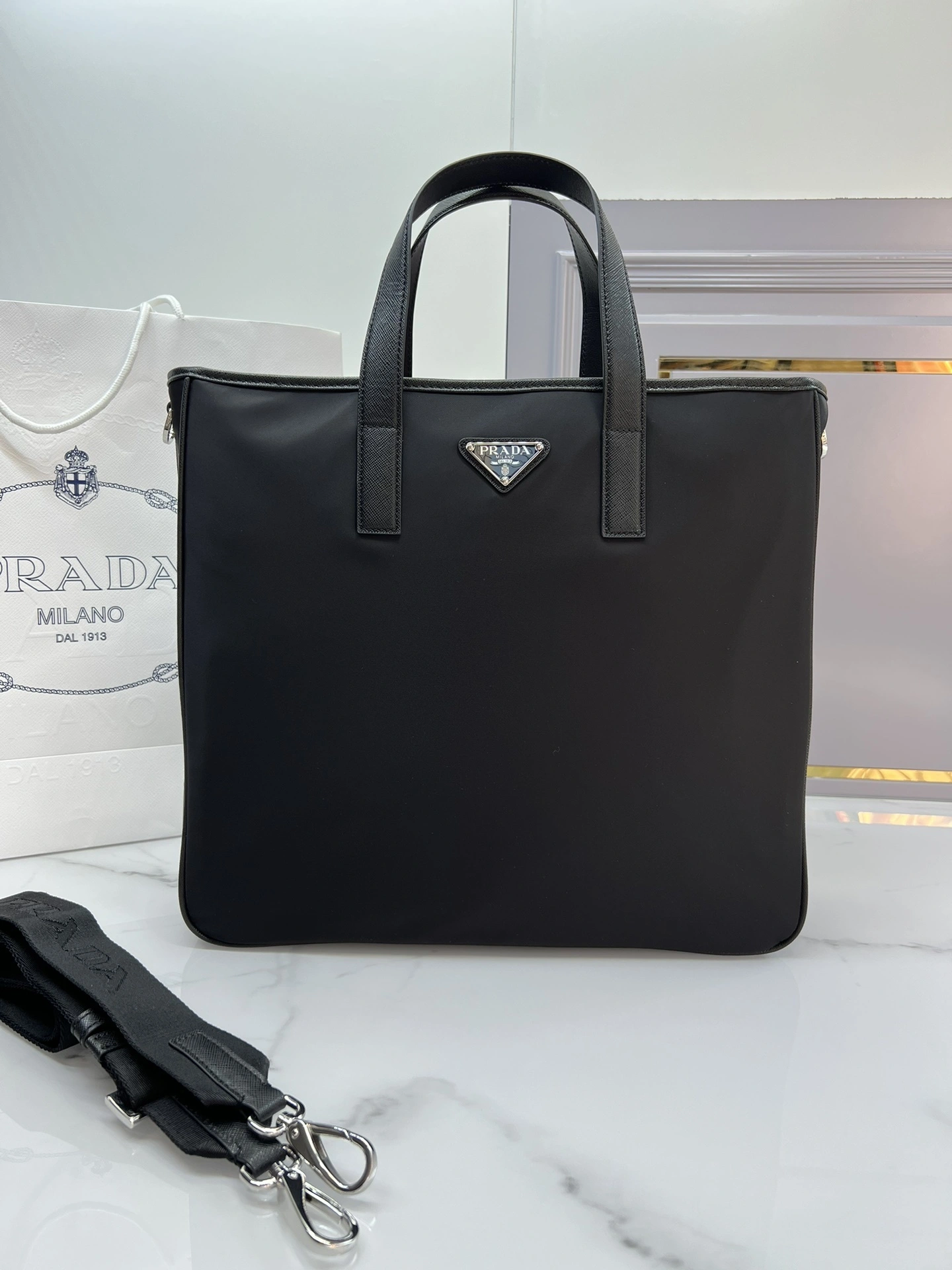 MOMO-- Saffiano 2VG064-2DMH-F0002-V-OOO item:D-B000A2379R