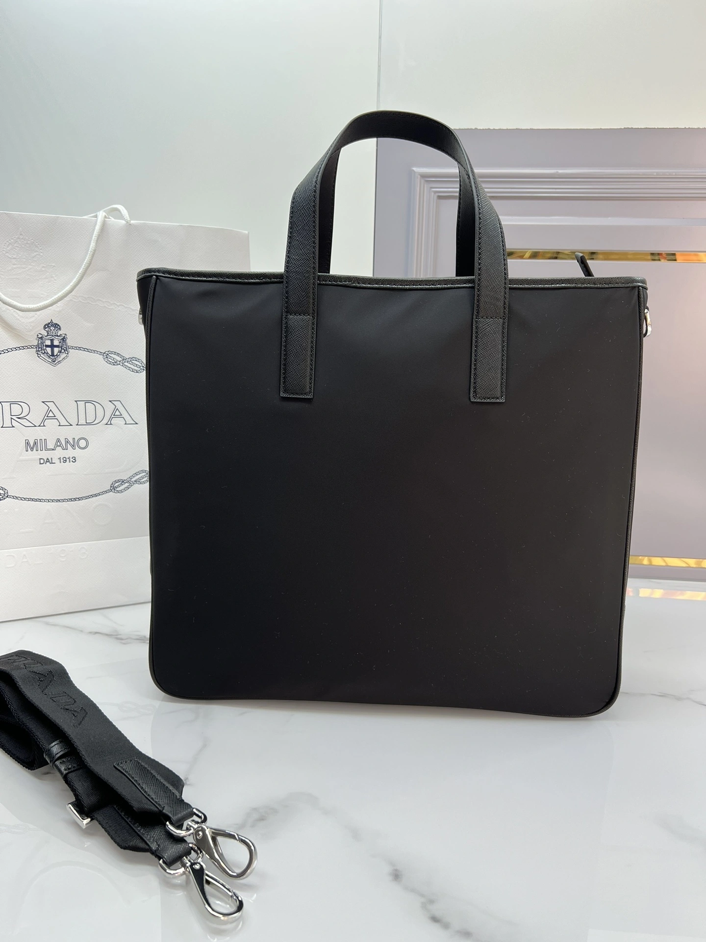 MOMO-- Saffiano 2VG064-2DMH-F0002-V-OOO item:D-B000A2379R