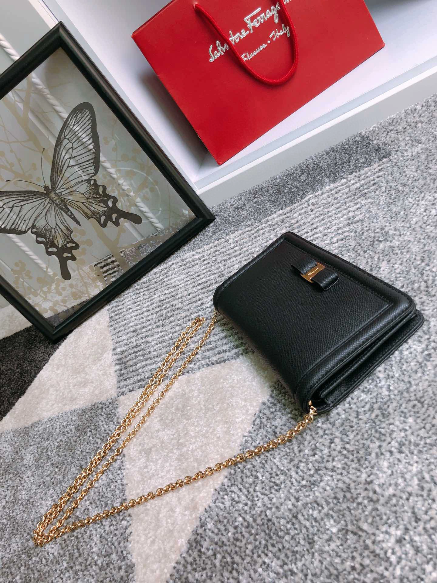 MOMO---Small Cowhide high quality version item : 007B00K2506