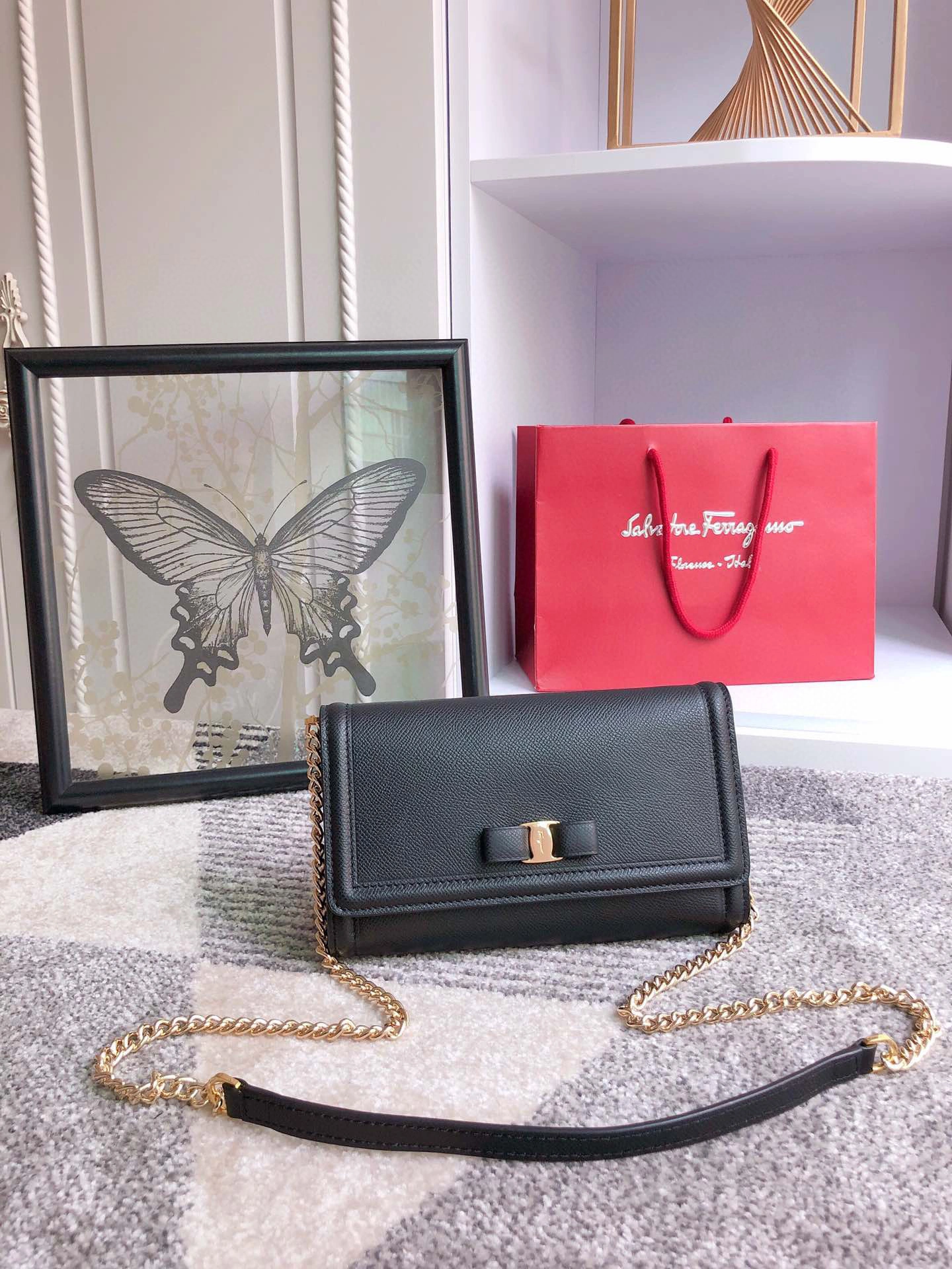 MOMO---Small Cowhide high quality version item : 007B00K2507