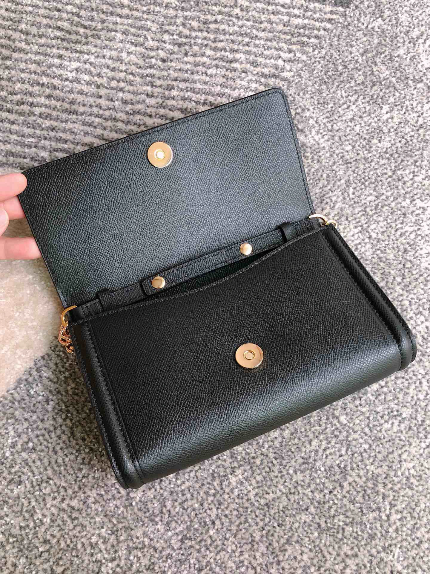 MOMO---Small Cowhide high quality version item : 007B00K2507