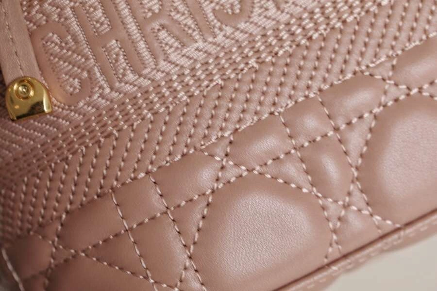 *MOMO-- TRAVEL Multiple colors Sheepskin item : M173B118C0701-2